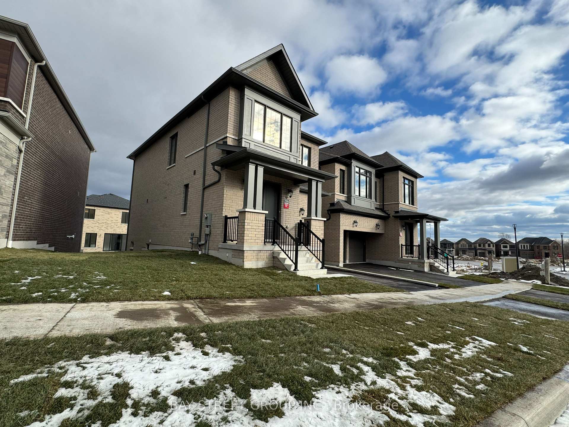 Photo 1 of 1013 Pisces Trail, Pickering, Rural Pickering — HOMEH