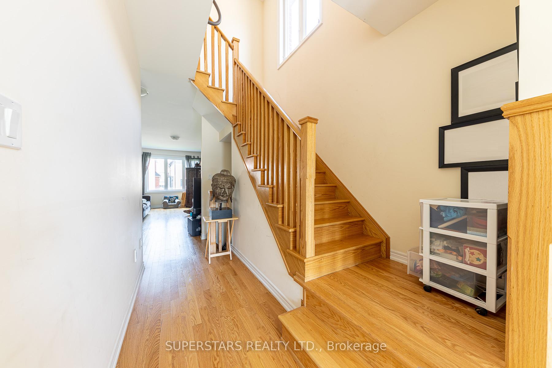 Photo 3 of 72 Duggan Street, Aurora, Rural Aurora — HOMEH