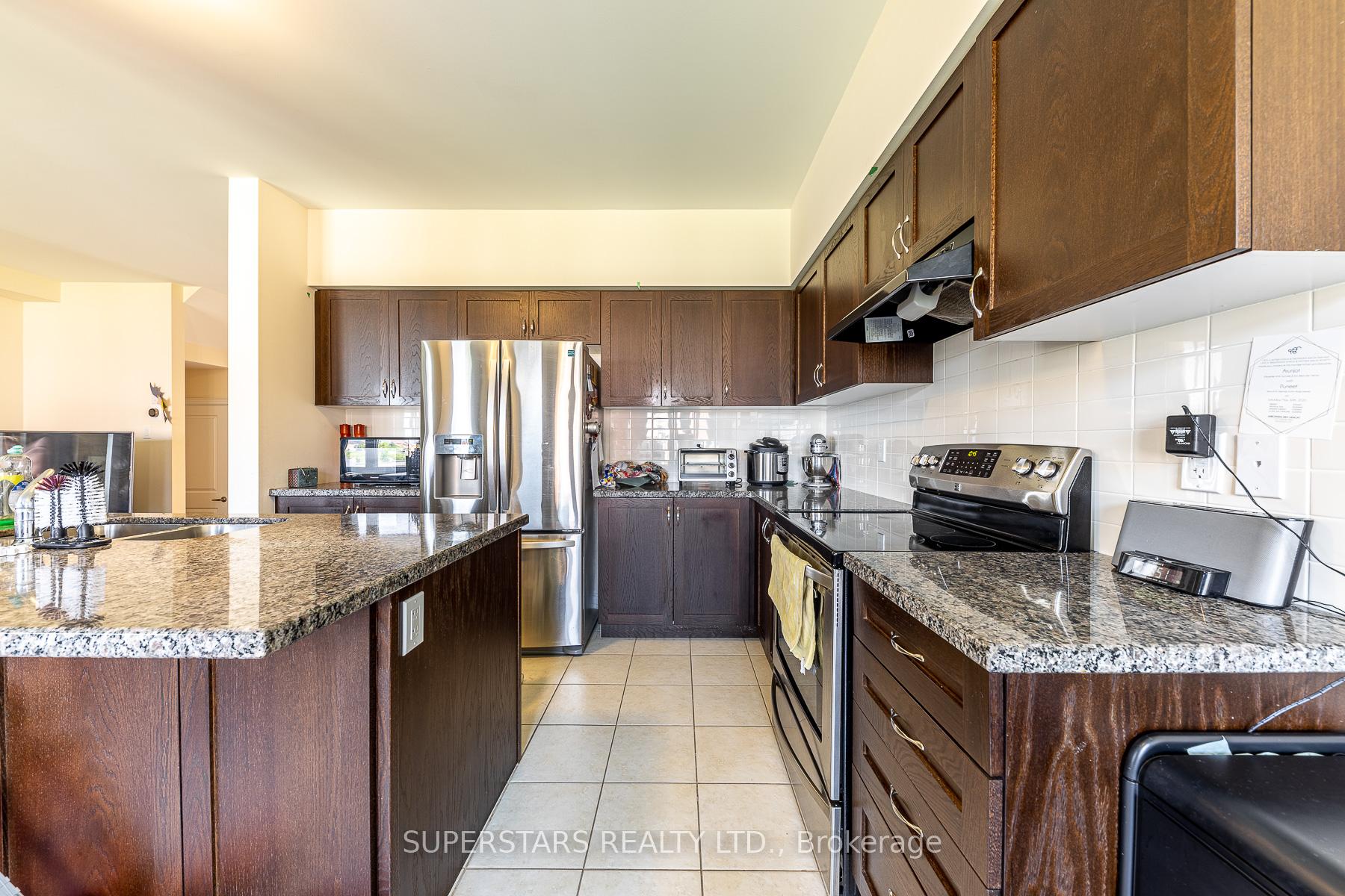 Photo 8 of 72 Duggan Street, Aurora, Rural Aurora — HOMEH