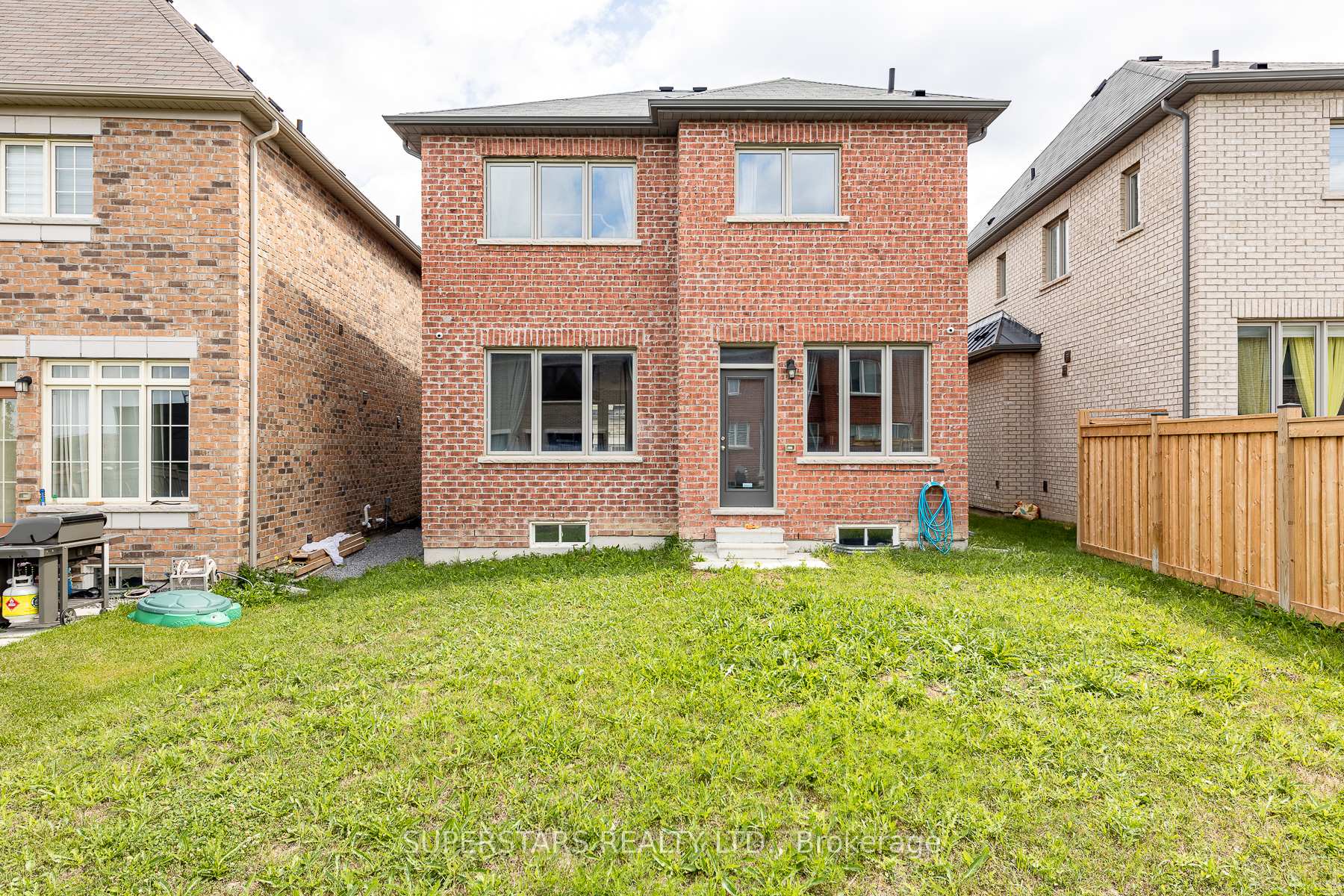 Photo 17 of 72 Duggan Street, Aurora, Rural Aurora — HOMEH