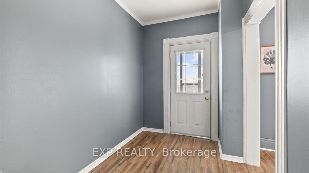Photo 4 of Unit Main, 42 Baldwin Street, Belleville, Belleville Ward — HOMEH