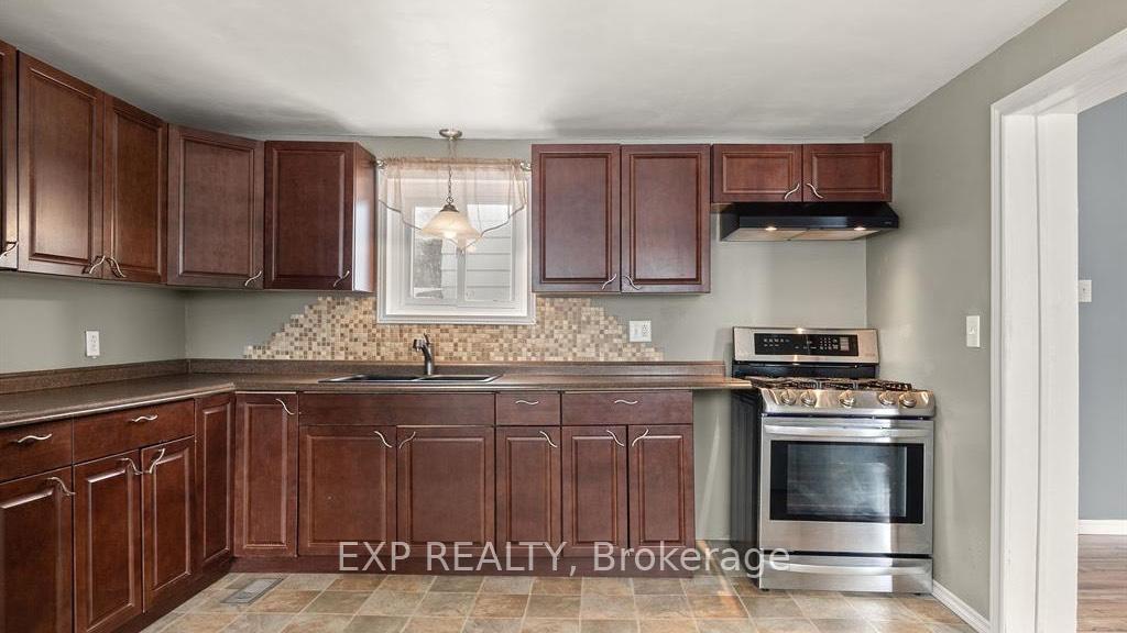 Photo 15 of Unit Main, 42 Baldwin Street, Belleville, Belleville Ward — HOMEH