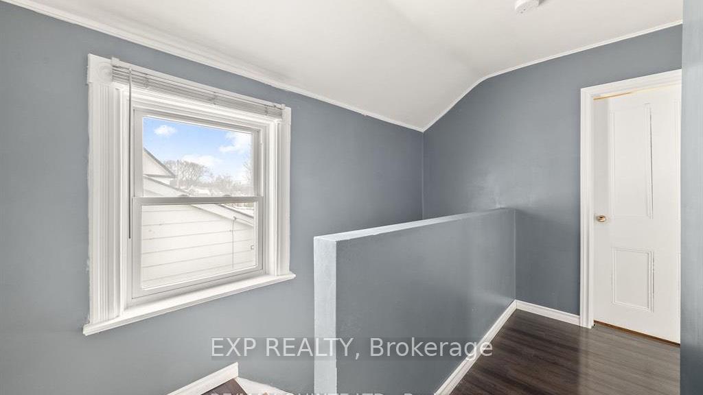 Photo 13 of Unit Main, 42 Baldwin Street, Belleville, Belleville Ward — HOMEH