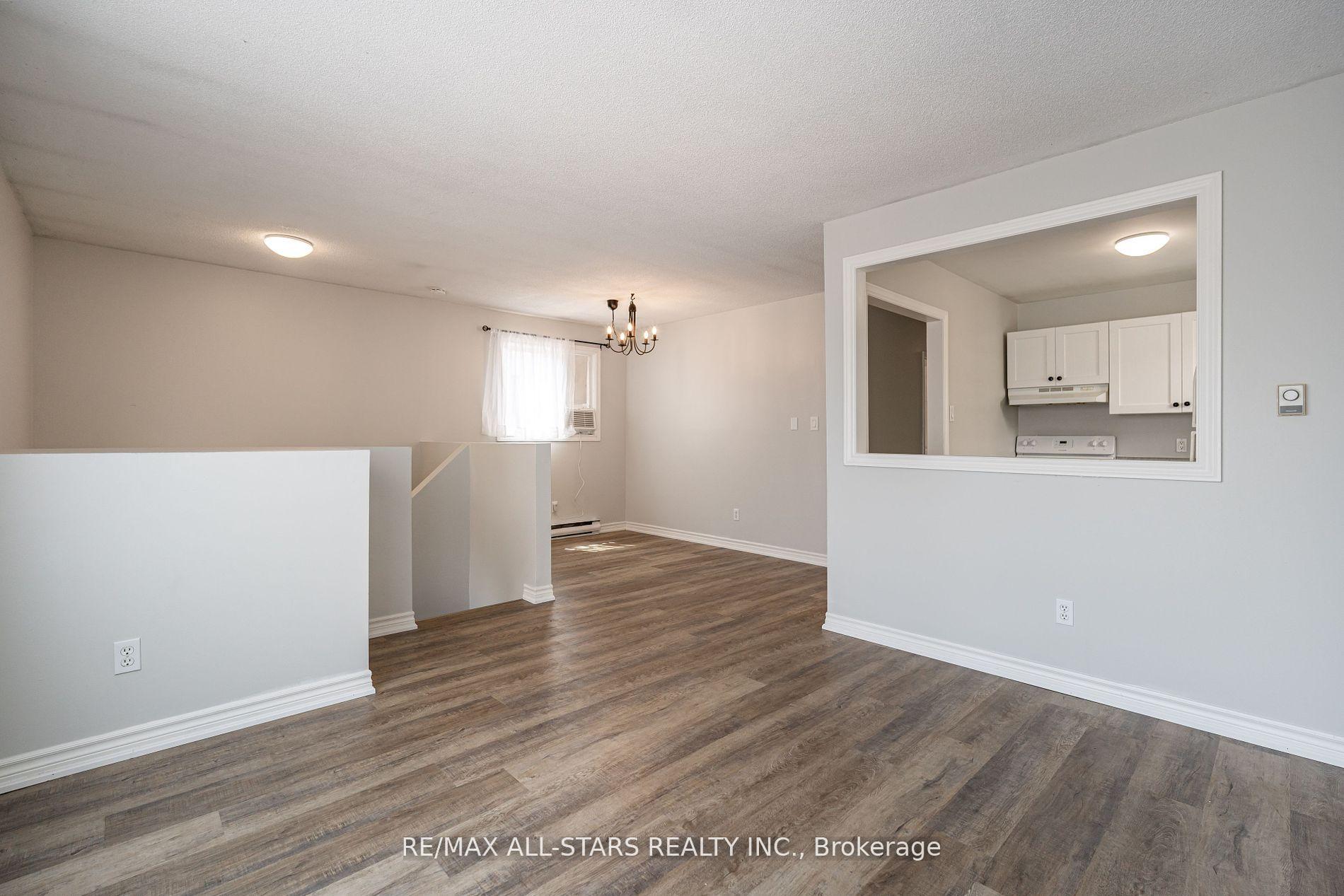 Photo 6 of 755 Mountain Ash Road, Peterborough, Otonabee Ward 1 — HOMEH