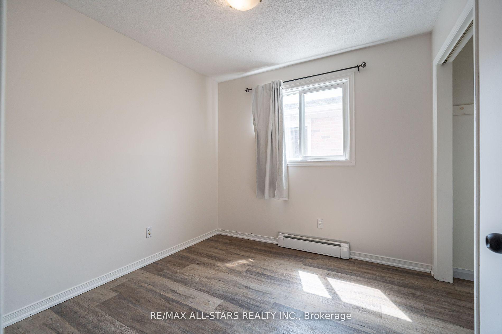 Photo 11 of 755 Mountain Ash Road, Peterborough, Otonabee Ward 1 — HOMEH