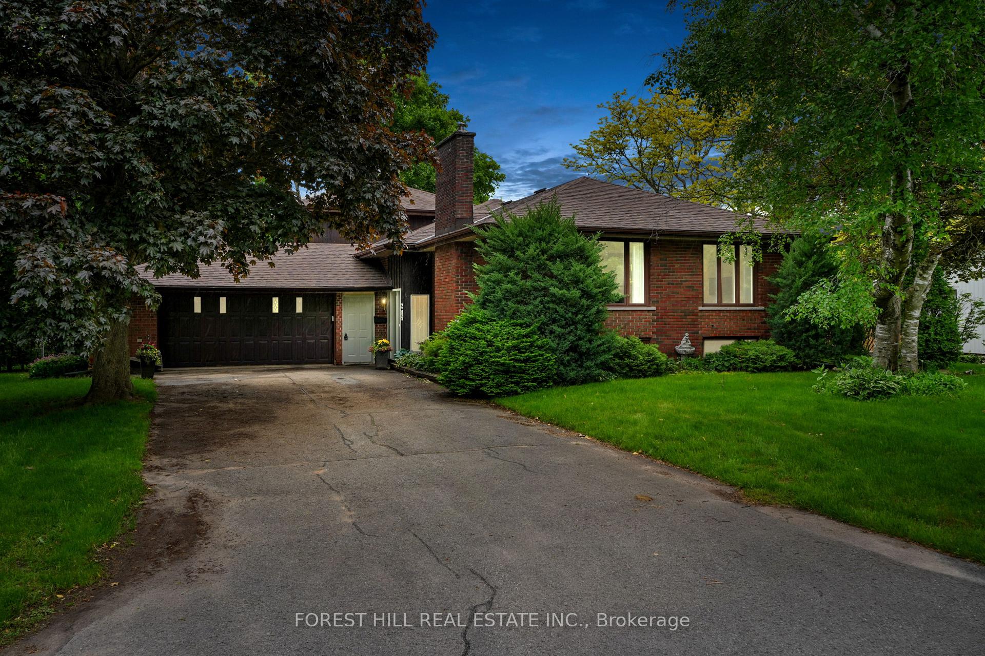 Front of 285 Cottonwood Drive