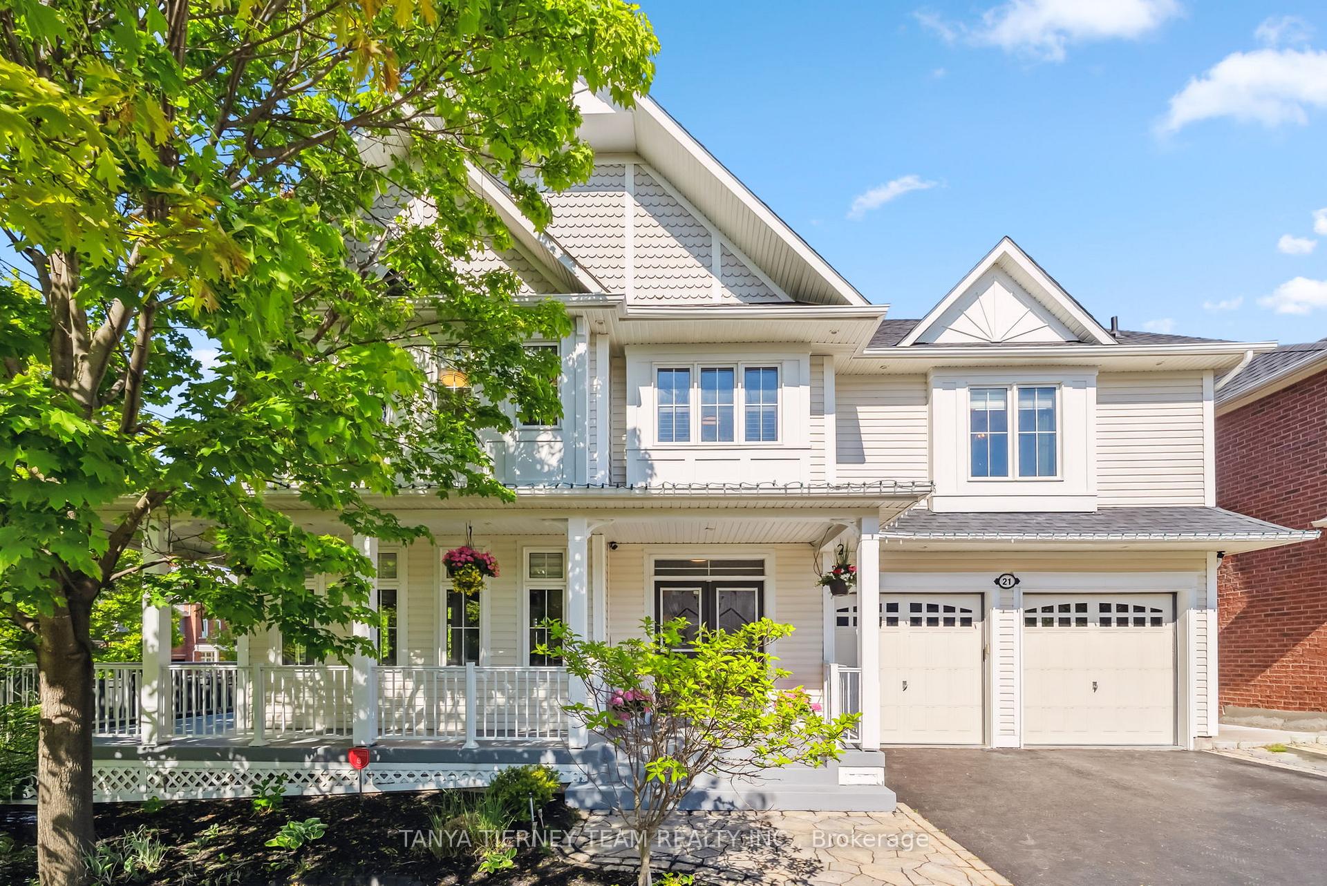 Front of 21 Rainbow Crescent