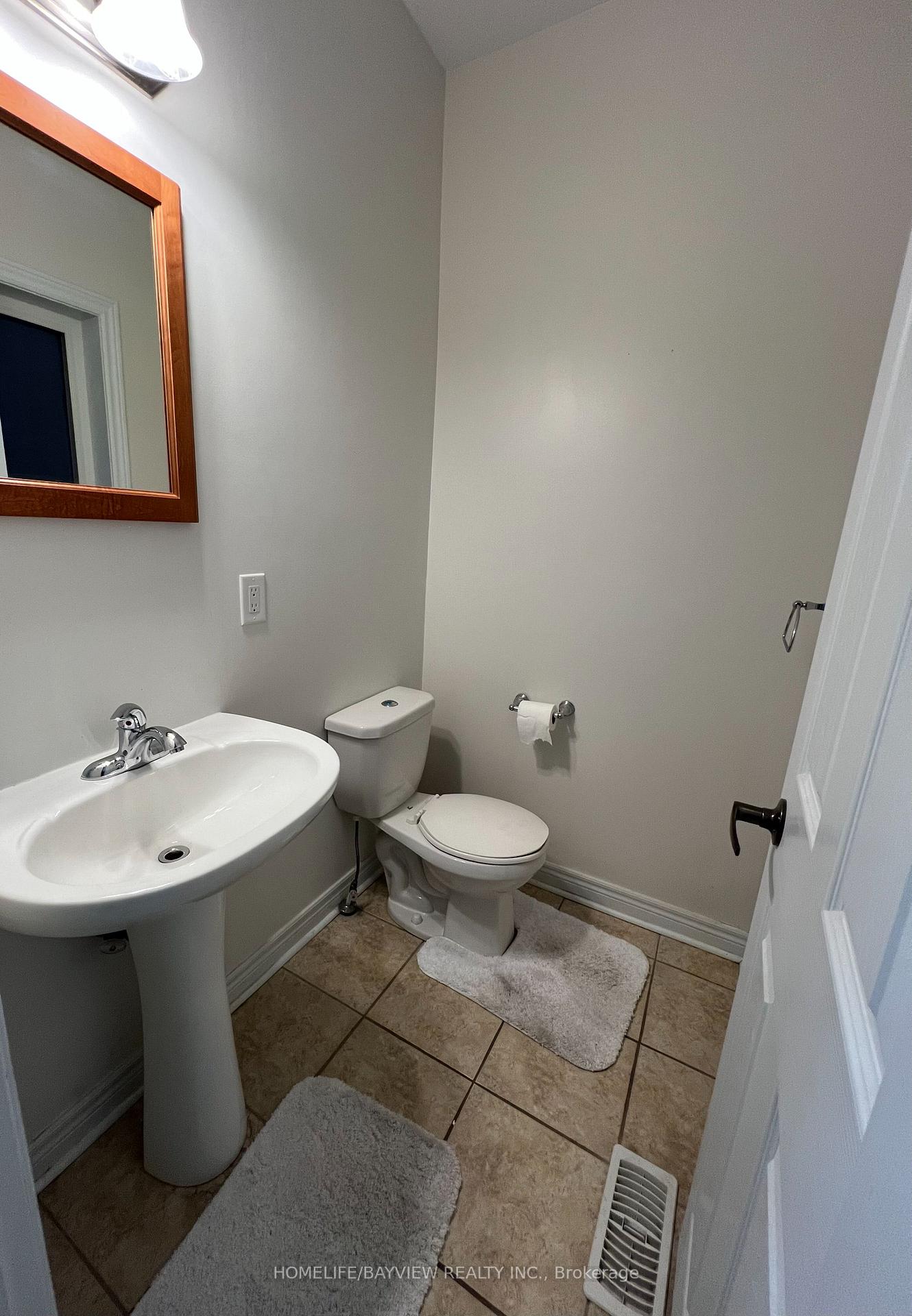 Photo 9 of 37 Crimson Forest Drive, Vaughan, Patterson — HOMEH