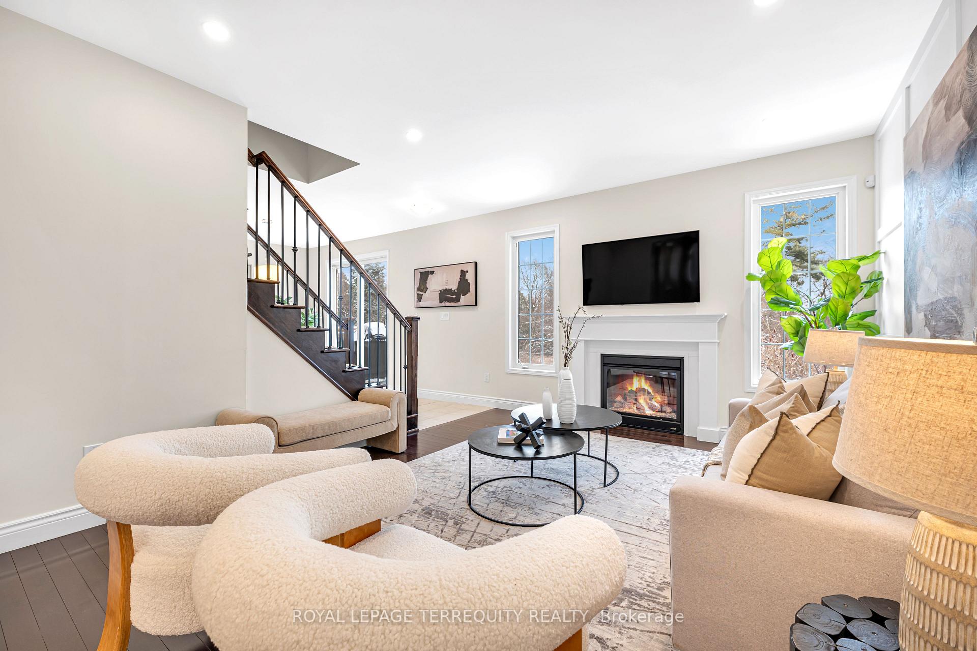 Photo 7 of 1792 Liatris Drive, Pickering, Duffin Heights — HOMEH