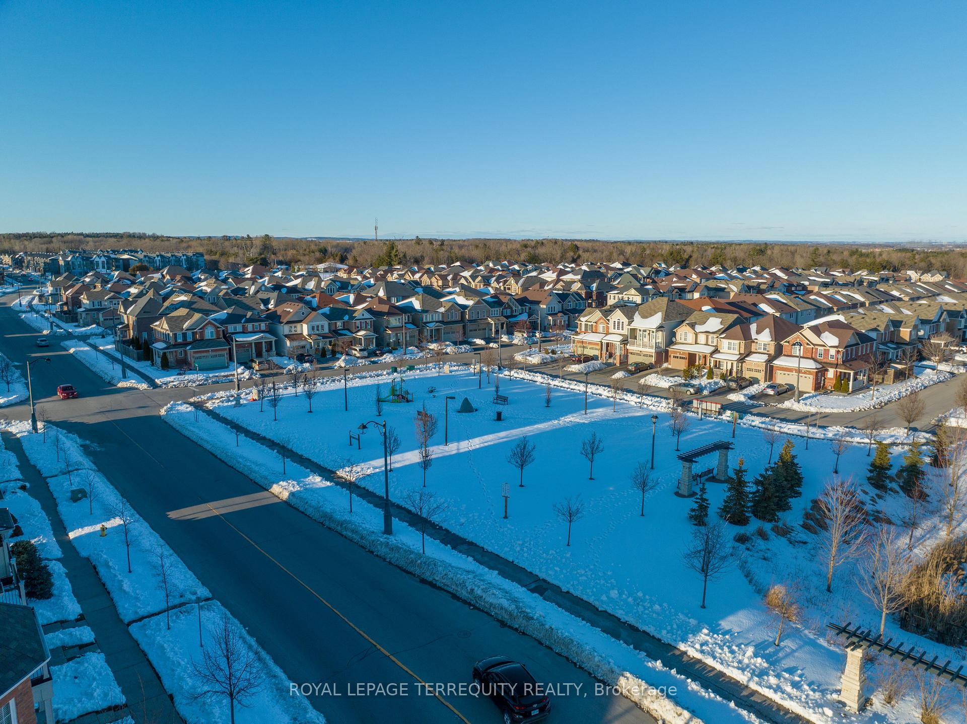 Photo 48 of 1792 Liatris Drive, Pickering, Duffin Heights — HOMEH