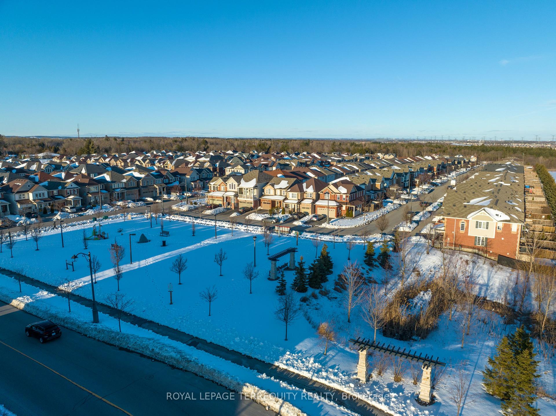 Photo 49 of 1792 Liatris Drive, Pickering, Duffin Heights — HOMEH