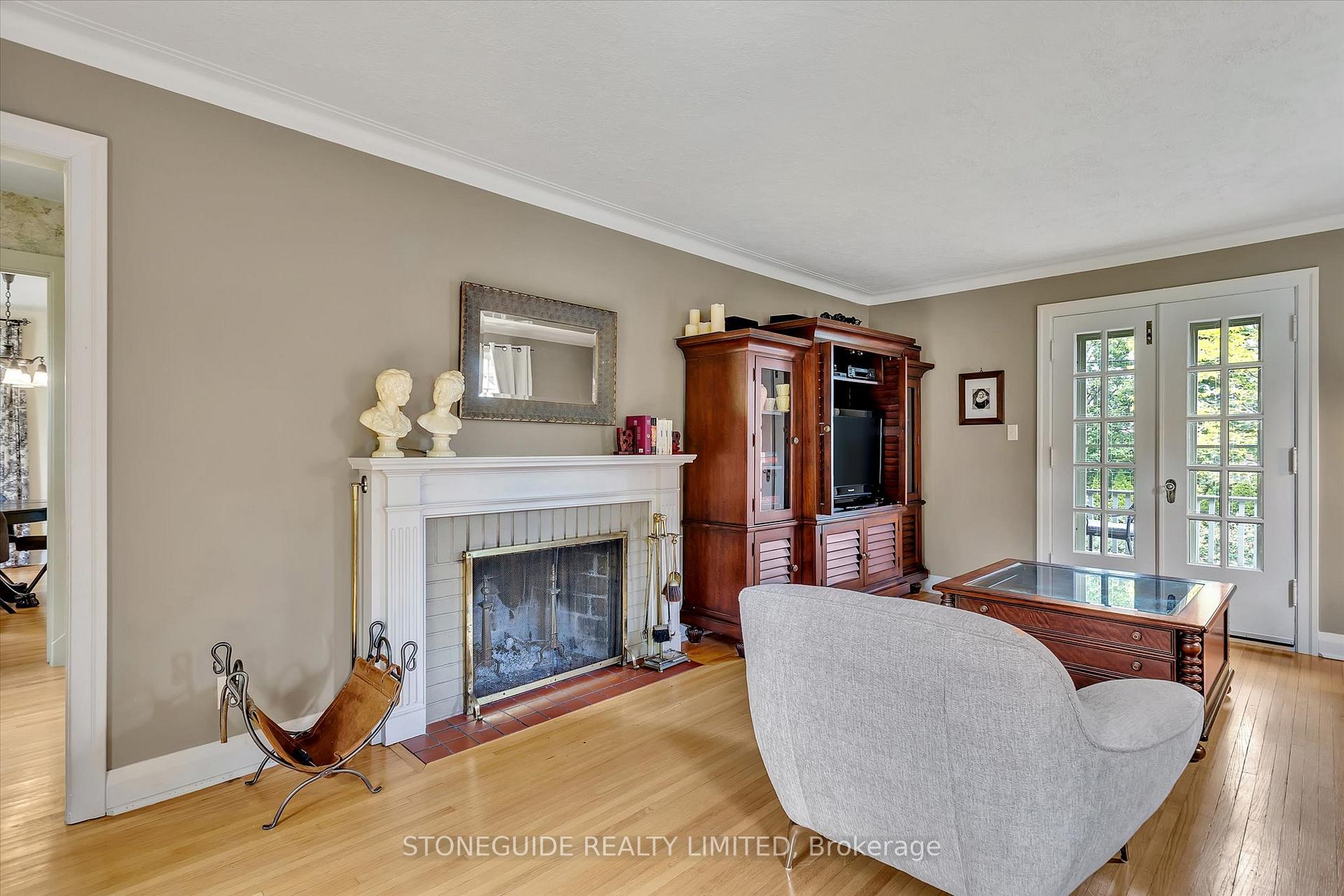 Photo 5 of 442 Gordon Avenue, Peterborough, Town Ward 3 — HOMEH