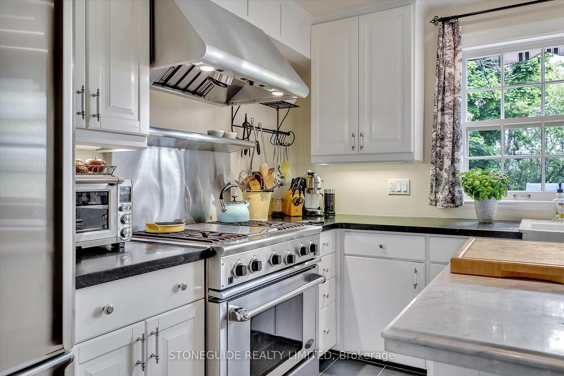 Photo 11 of 442 Gordon Avenue, Peterborough, Town Ward 3 — HOMEH