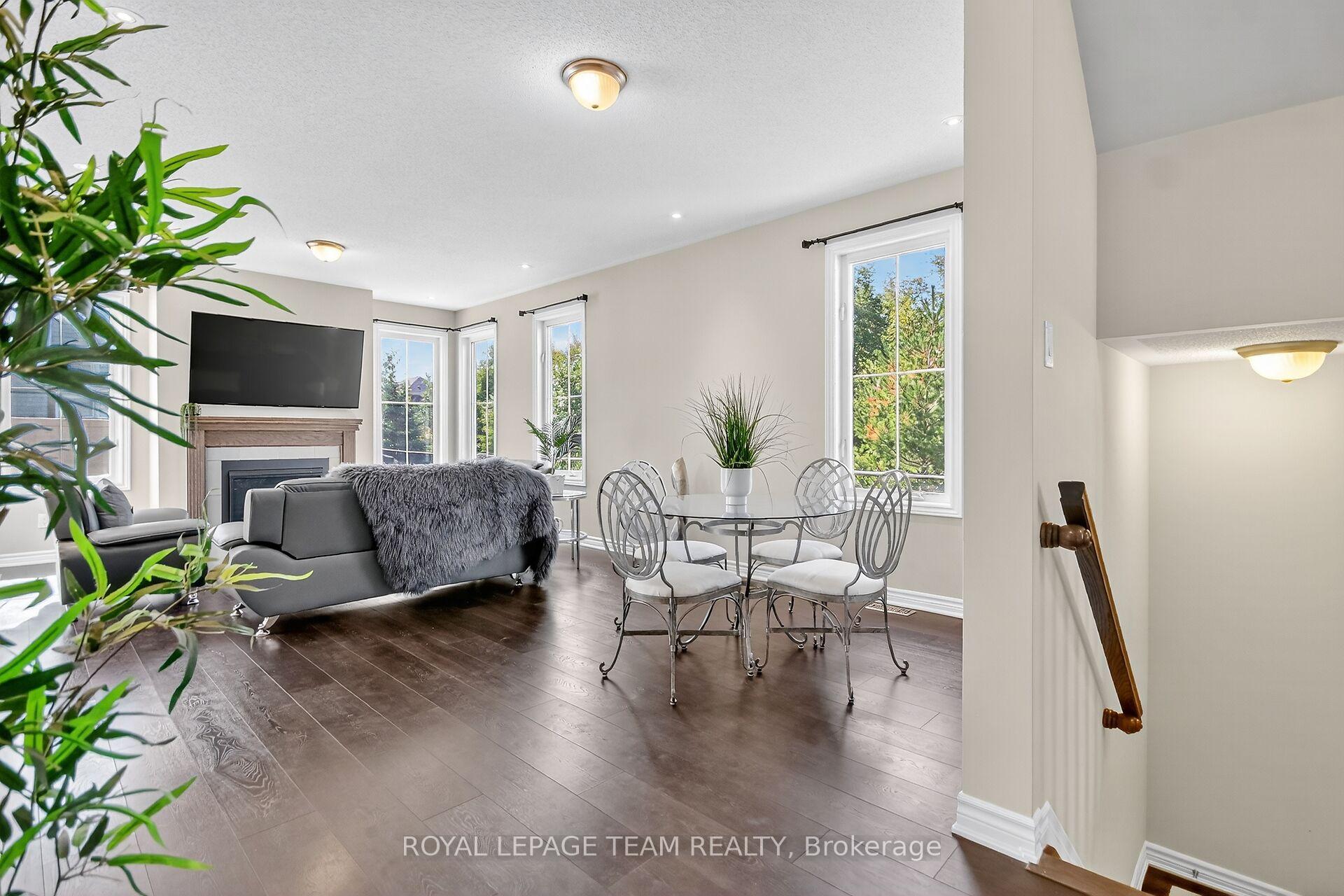 Photo 8 of 939 Whimbrel Way, Ottawa, Barrhaven - Half Moon Bay — HOMEH