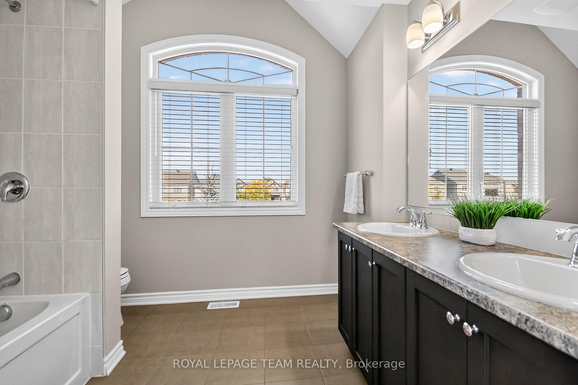 Photo 34 of 939 Whimbrel Way, Ottawa, Barrhaven - Half Moon Bay — HOMEH