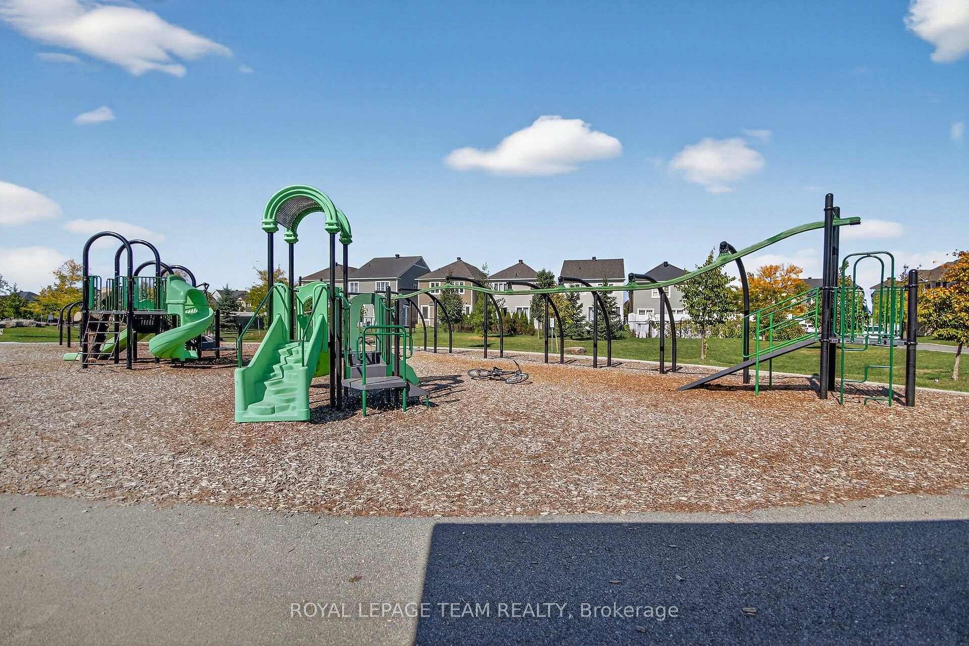 Photo 49 of 939 Whimbrel Way, Ottawa, Barrhaven - Half Moon Bay — HOMEH