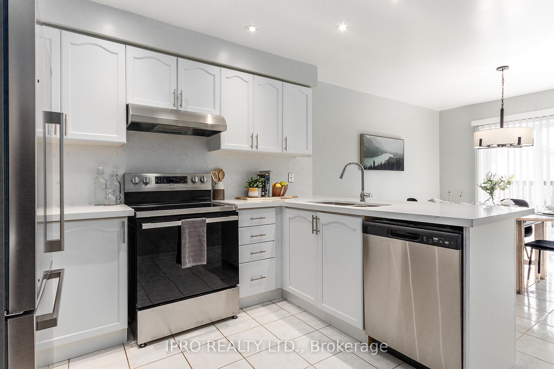Photo 7 of 15 Juneau Crescent, Whitby, Taunton North — HOMEH