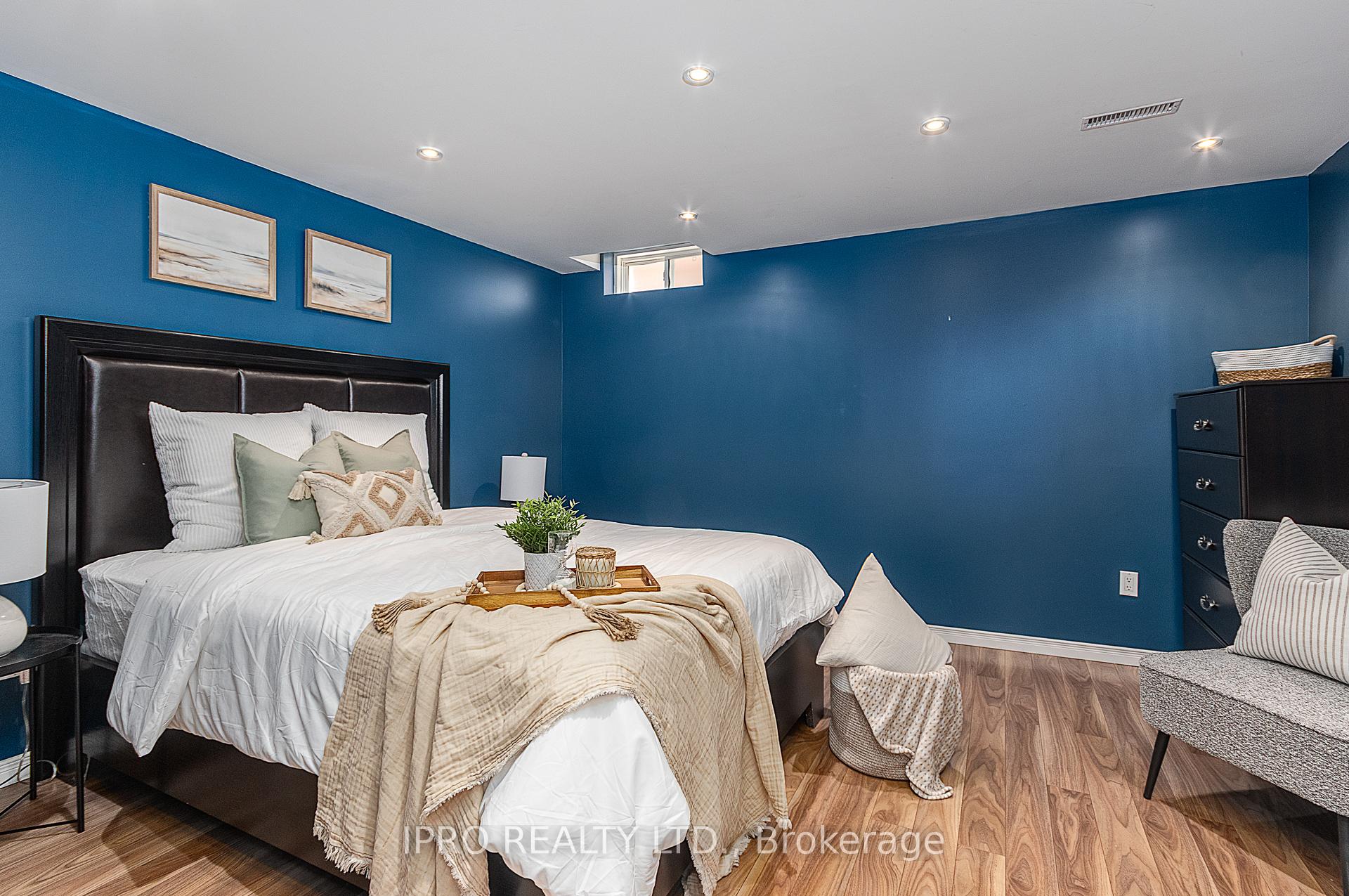 Photo 15 of 15 Juneau Crescent, Whitby, Taunton North — HOMEH