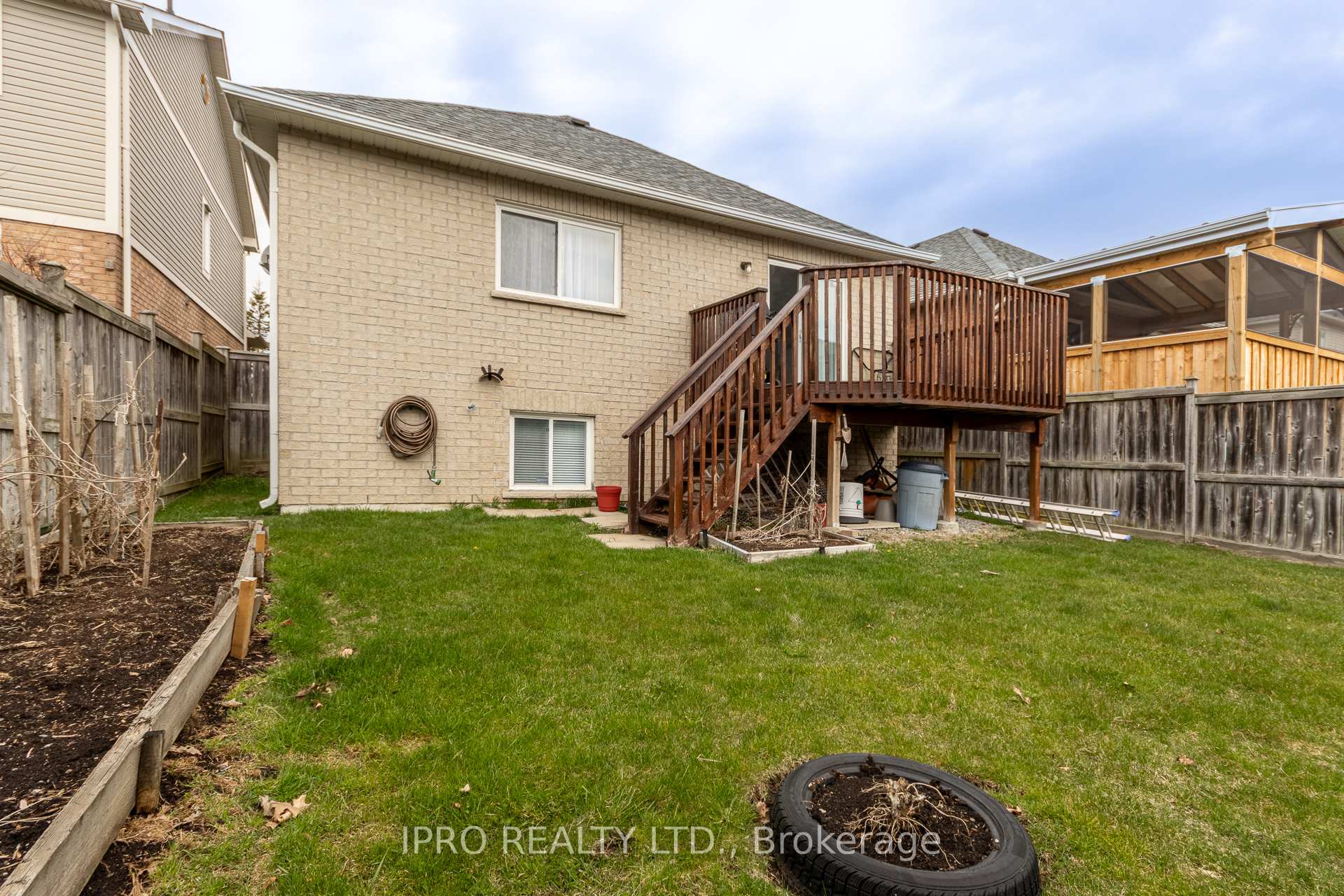 Photo 17 of 15 Juneau Crescent, Whitby, Taunton North — HOMEH