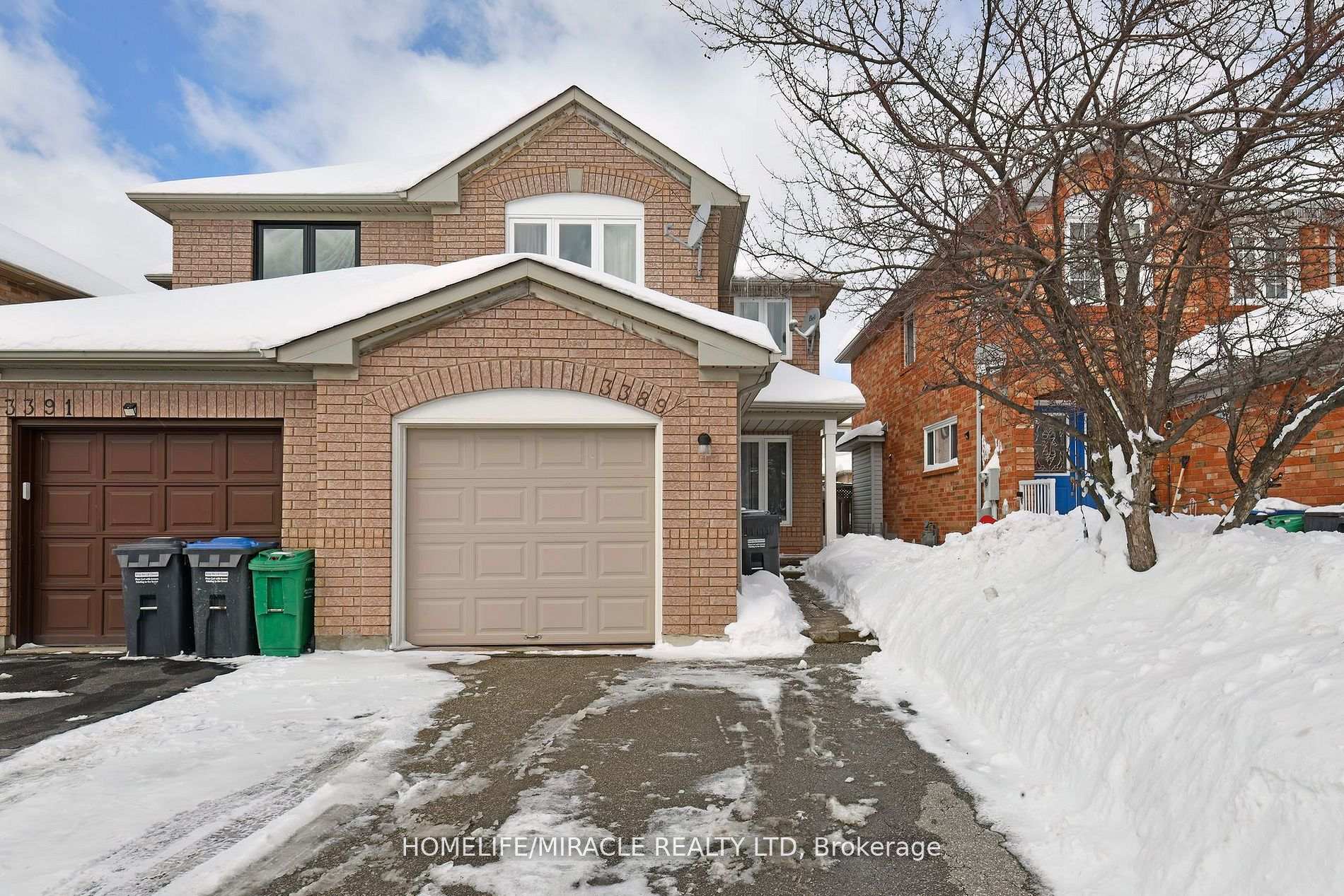 Front of 3389 Scotch Pine Gate