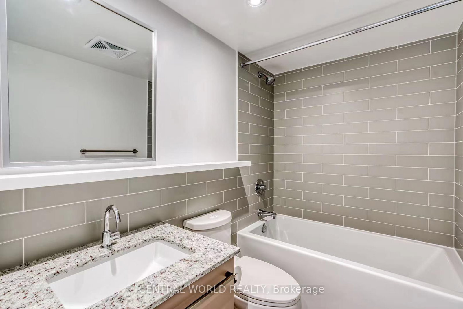Photo 9 of Unit 1006, 120 Varna Dr, Toronto, Englemount-Lawrence — HOMEH