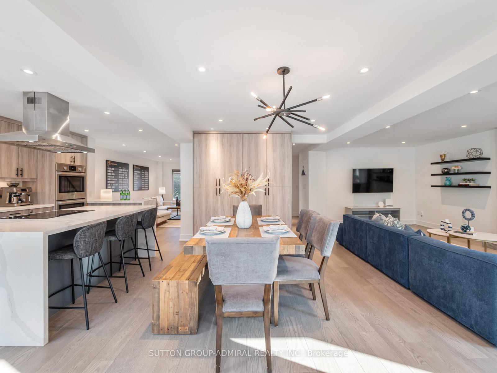 Photo 11 of 62 Pinewood Drive, Vaughan, Crestwood-Springfarm-Yorkhill — HOMEH