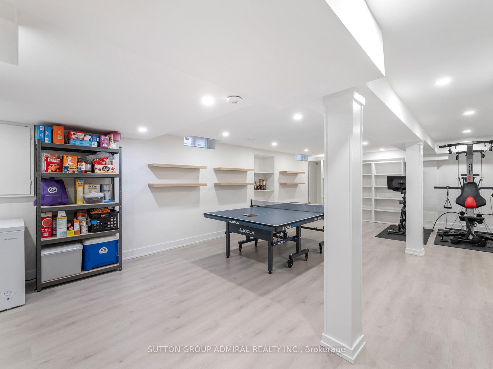 Photo 53 of 62 Pinewood Drive, Vaughan, Crestwood-Springfarm-Yorkhill — HOMEH