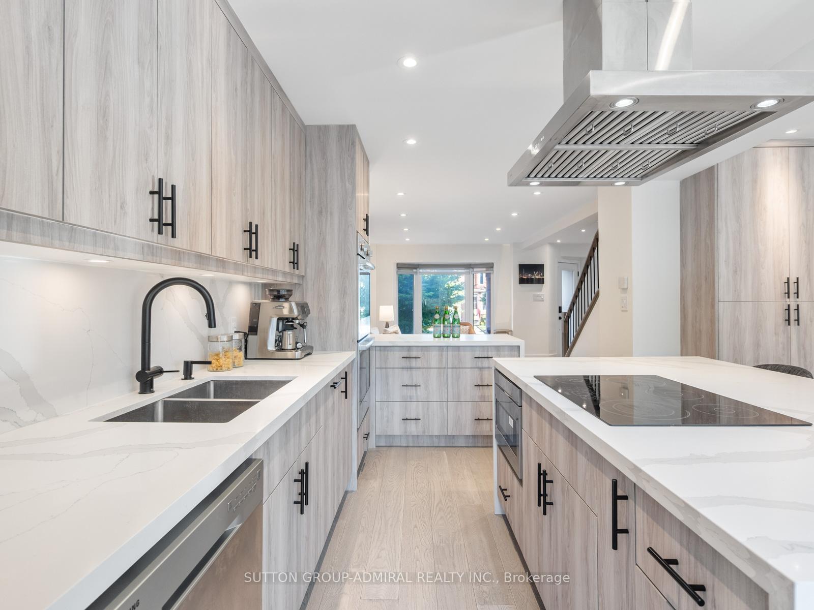 Photo 28 of 62 Pinewood Drive, Vaughan, Crestwood-Springfarm-Yorkhill — HOMEH