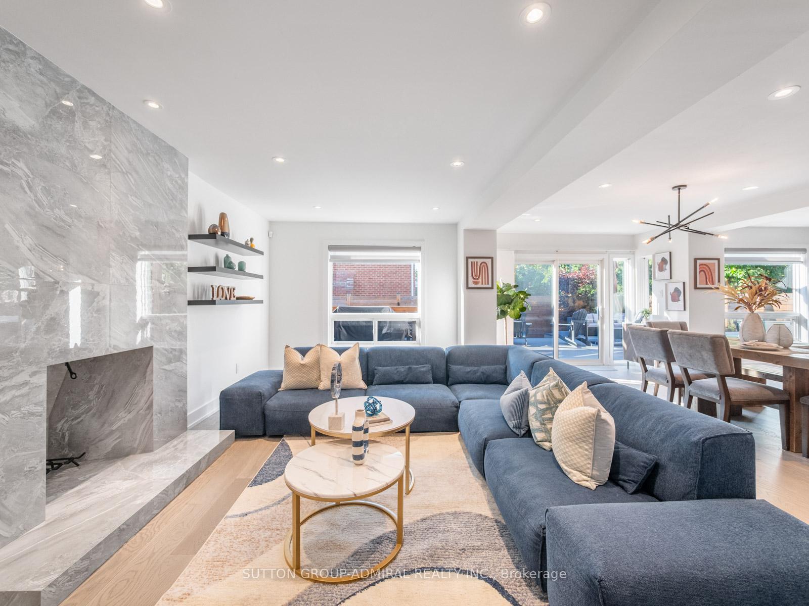Photo 32 of 62 Pinewood Drive, Vaughan, Crestwood-Springfarm-Yorkhill — HOMEH