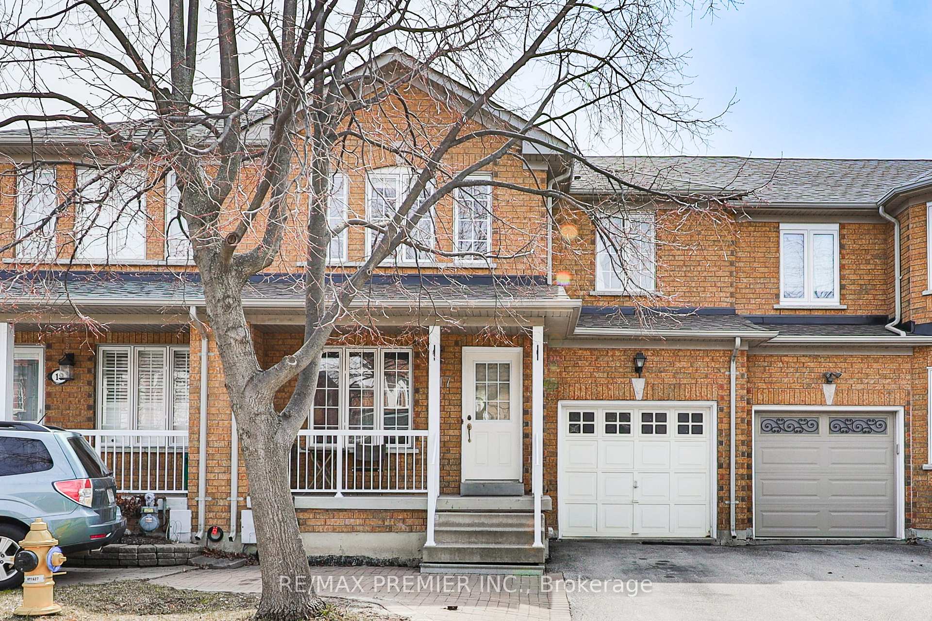 Photo 2 of 17 Laurelhurst Crescent, Vaughan, Vellore Village — HOMEH