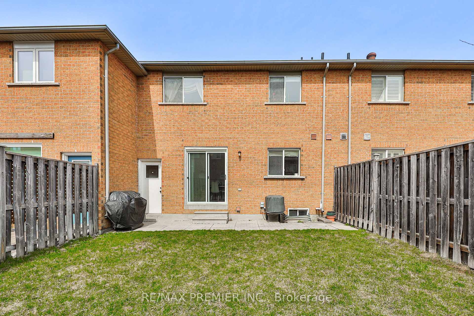 Photo 39 of 17 Laurelhurst Crescent, Vaughan, Vellore Village — HOMEH