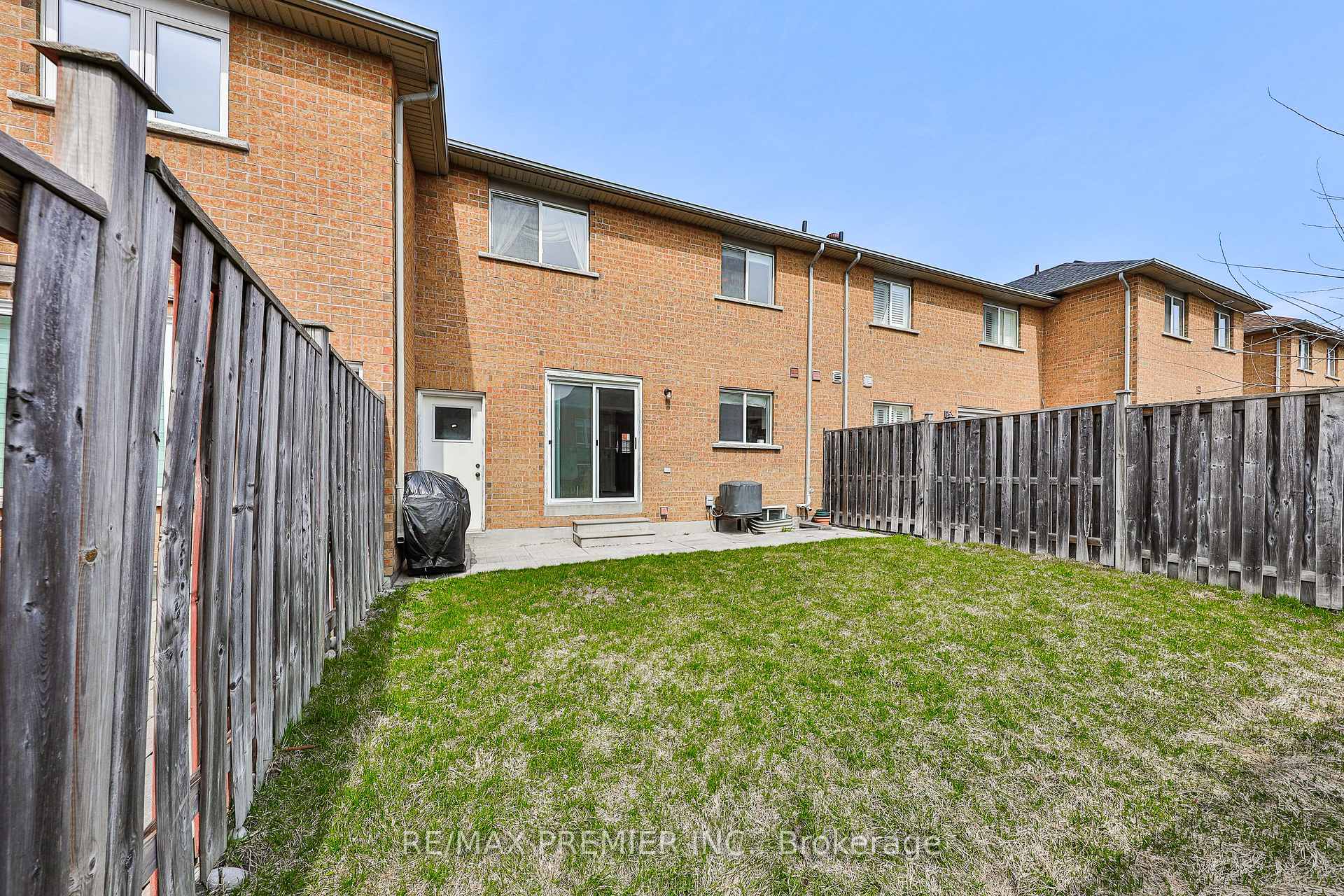 Photo 40 of 17 Laurelhurst Crescent, Vaughan, Vellore Village — HOMEH