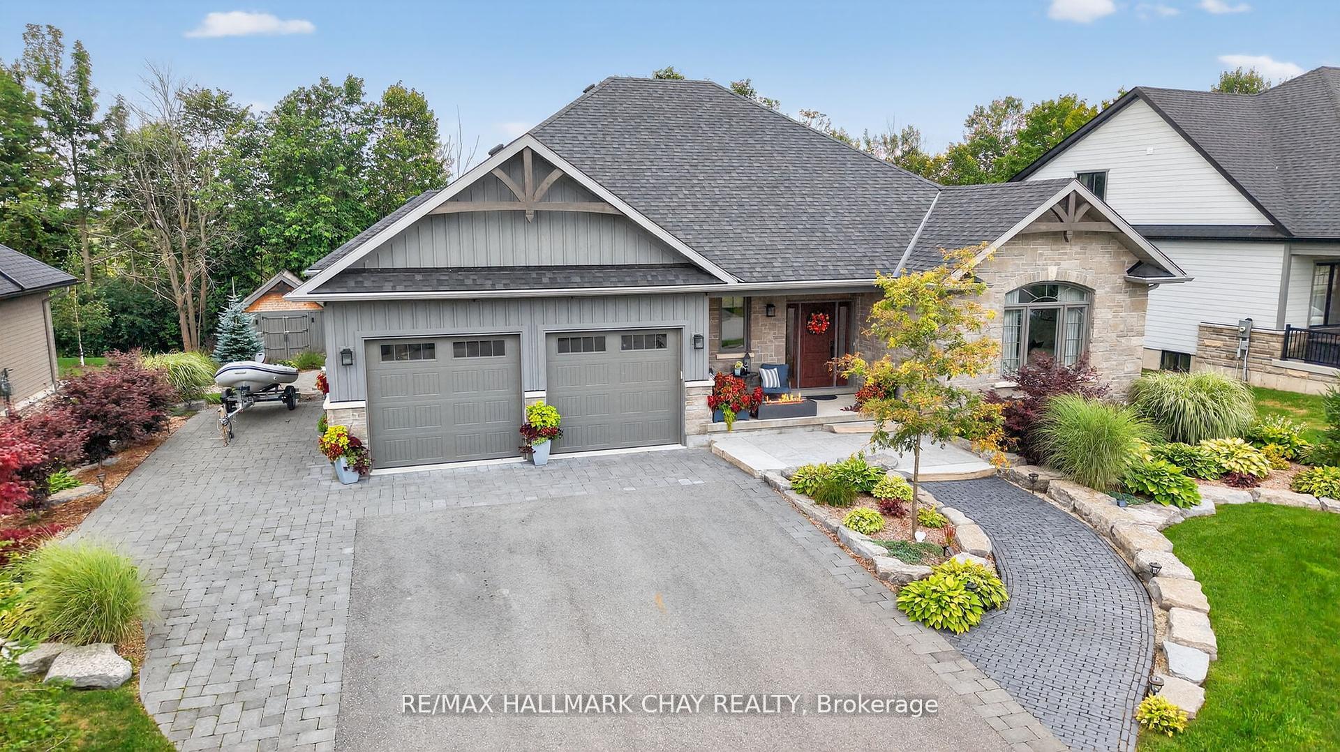 Photo 2 of 127 High Bluff Lane, Blue Mountains — HOMEH