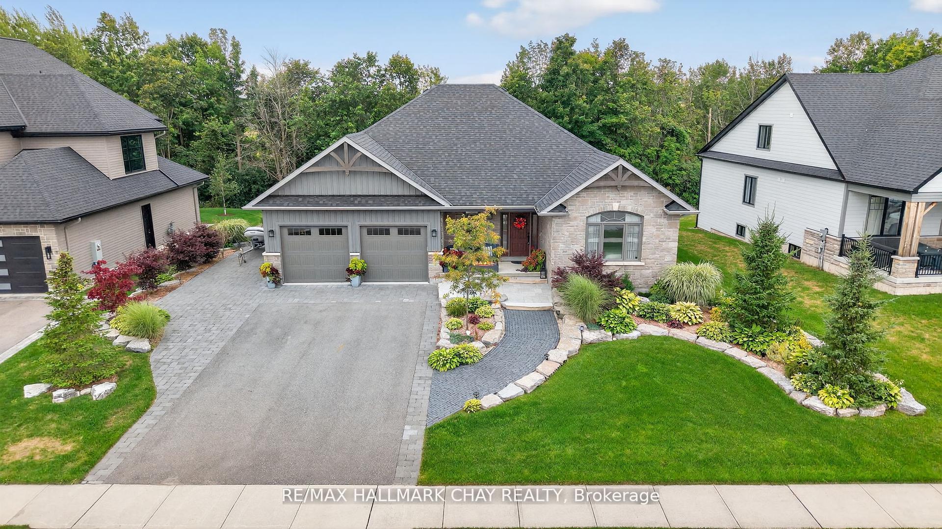 Photo 4 of 127 High Bluff Lane, Blue Mountains — HOMEH