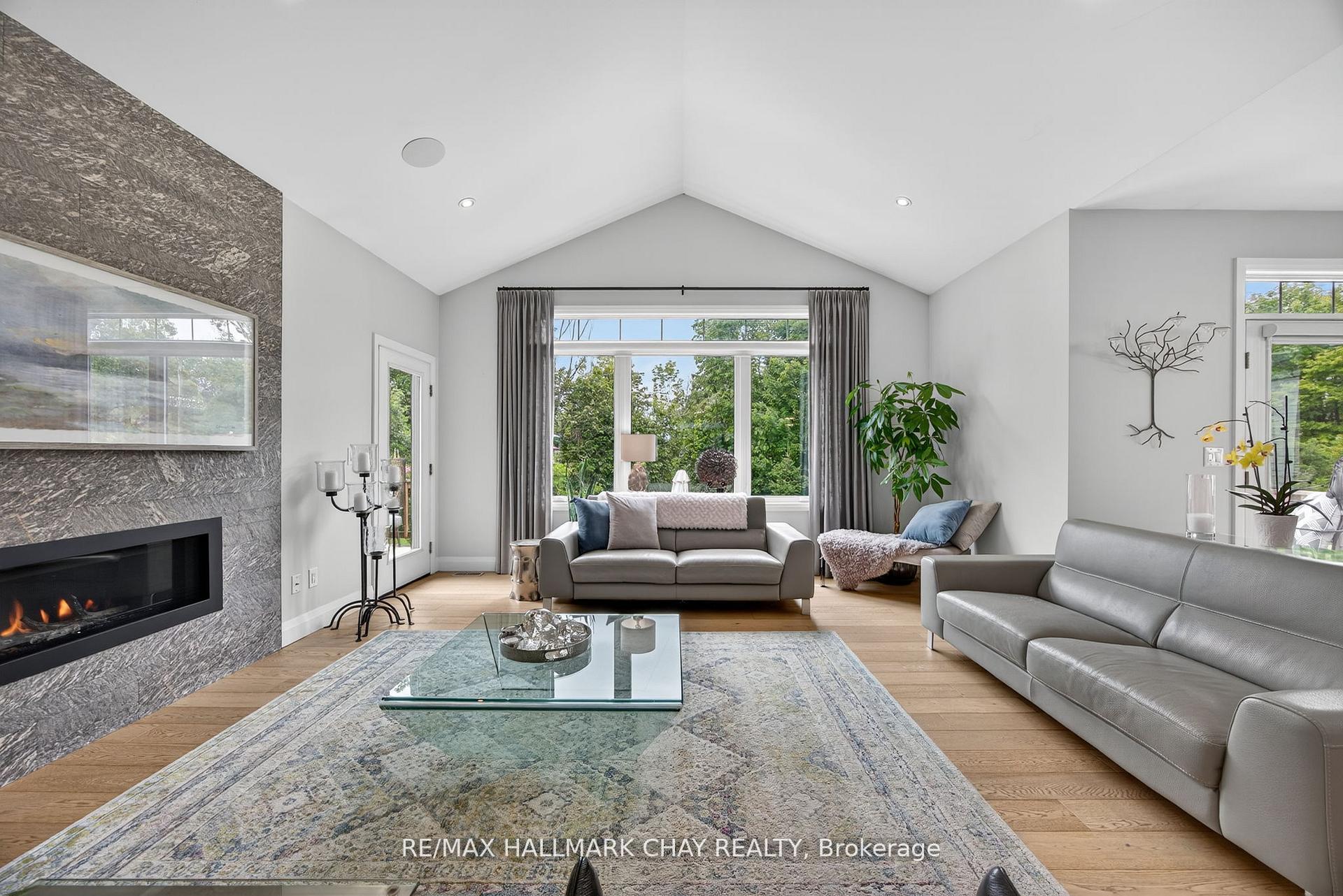 Photo 20 of 127 High Bluff Lane, Blue Mountains — HOMEH