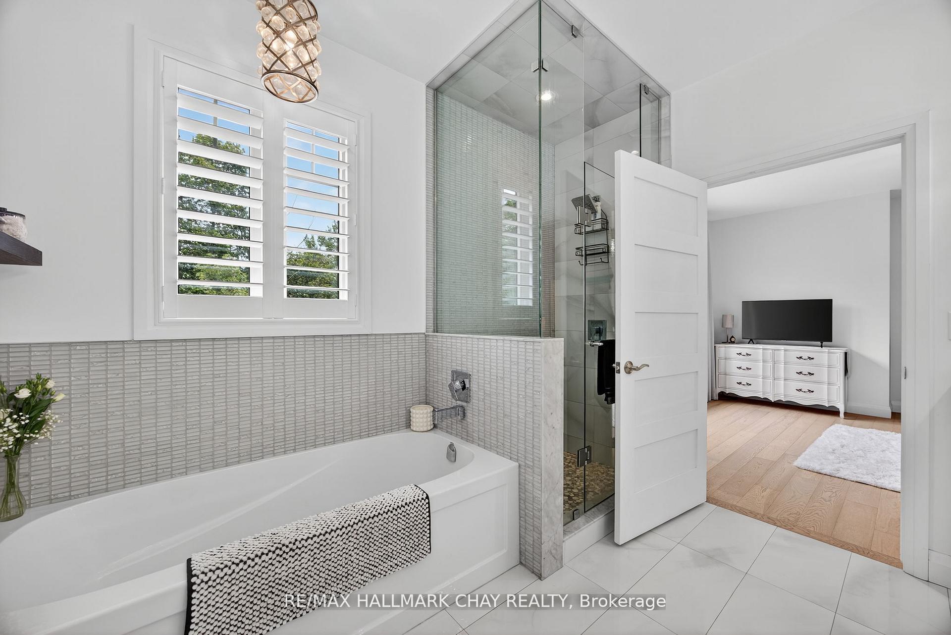 Photo 23 of 127 High Bluff Lane, Blue Mountains — HOMEH