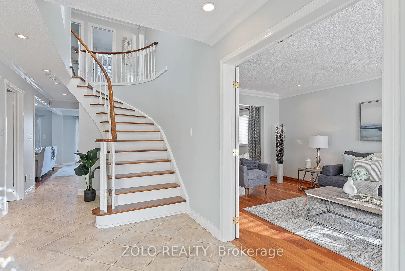 Photo 3 of 513 Broadgreen Street, Pickering, West Shore — HOMEH