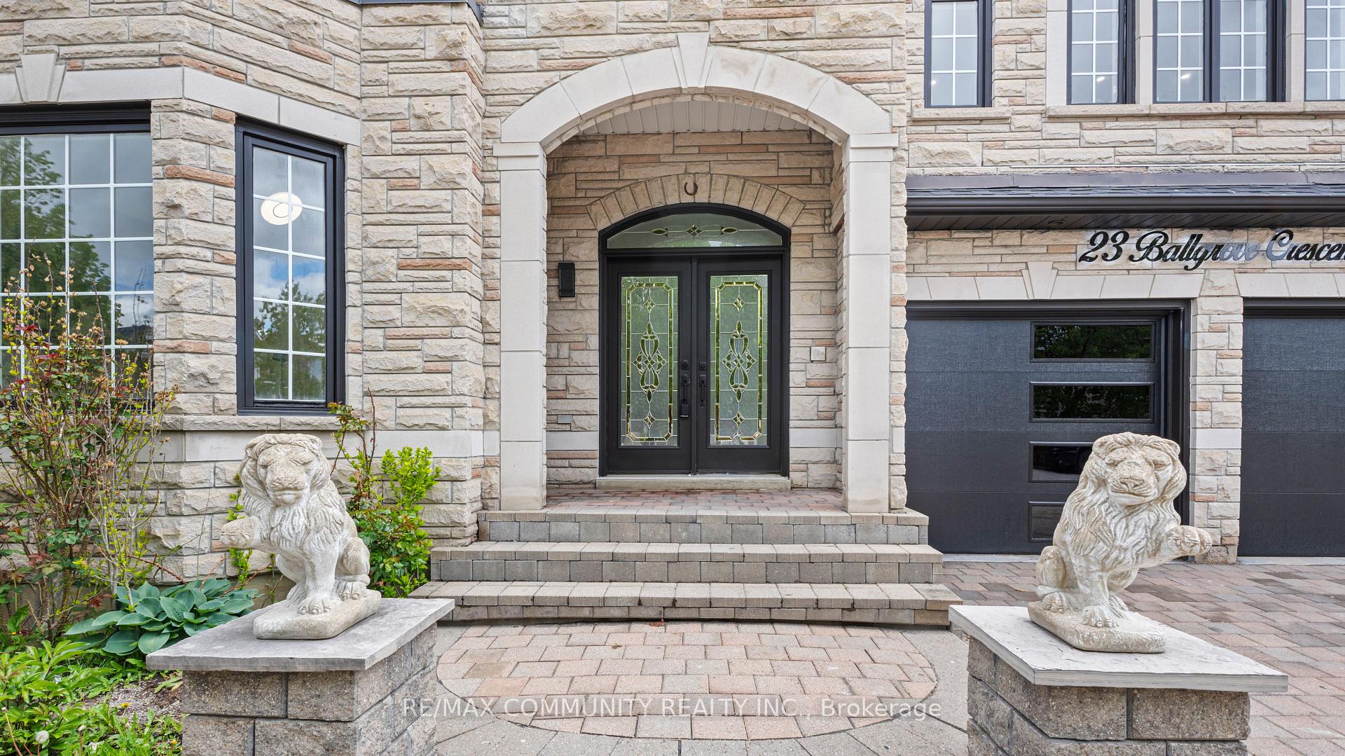 Photo 3 of 23 Ballgrove Crescent, Ajax, Northwest Ajax — HOMEH