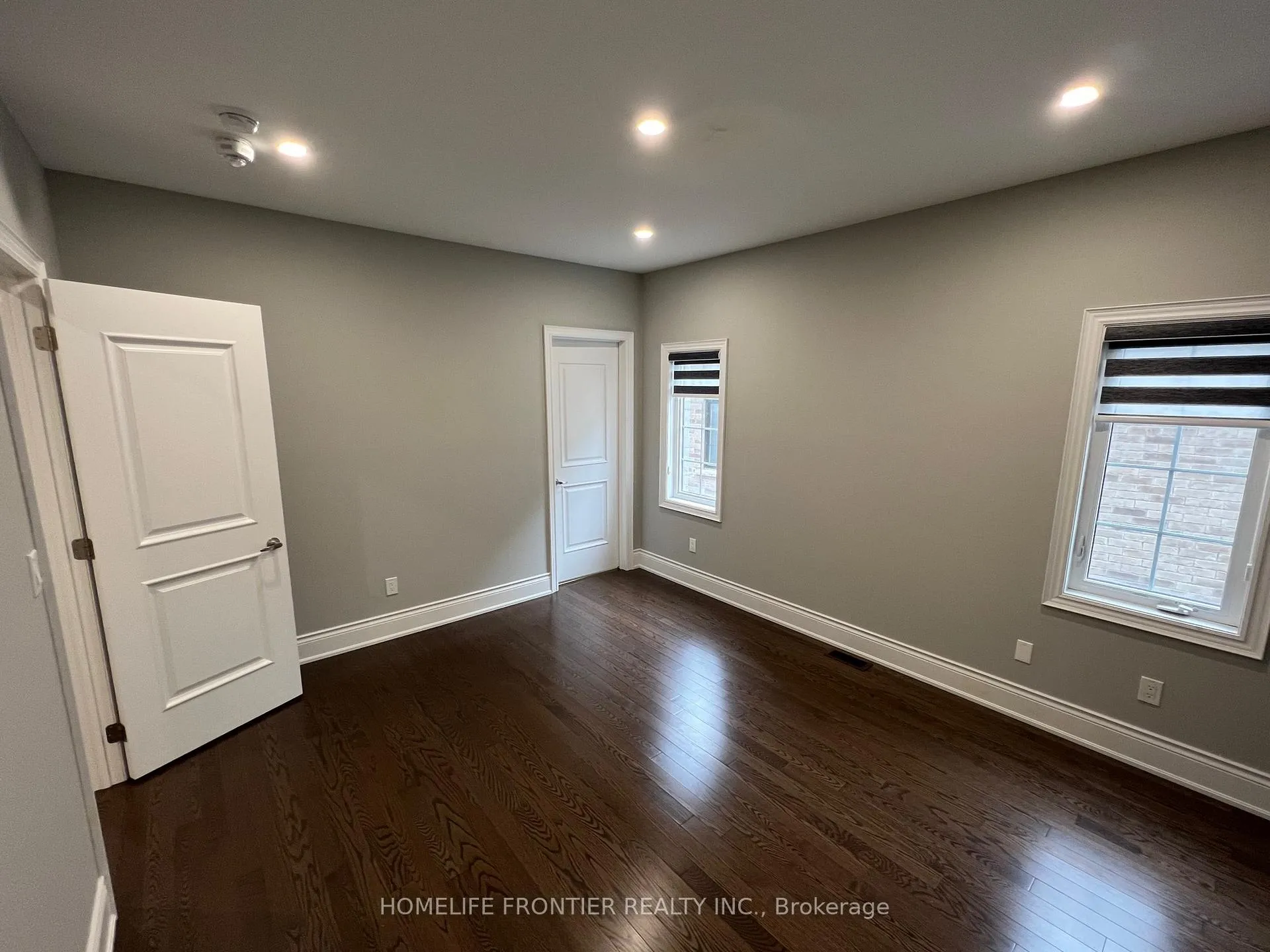 Photo 22 of 26 Hurst Avenue, Vaughan, Patterson — HOMEH