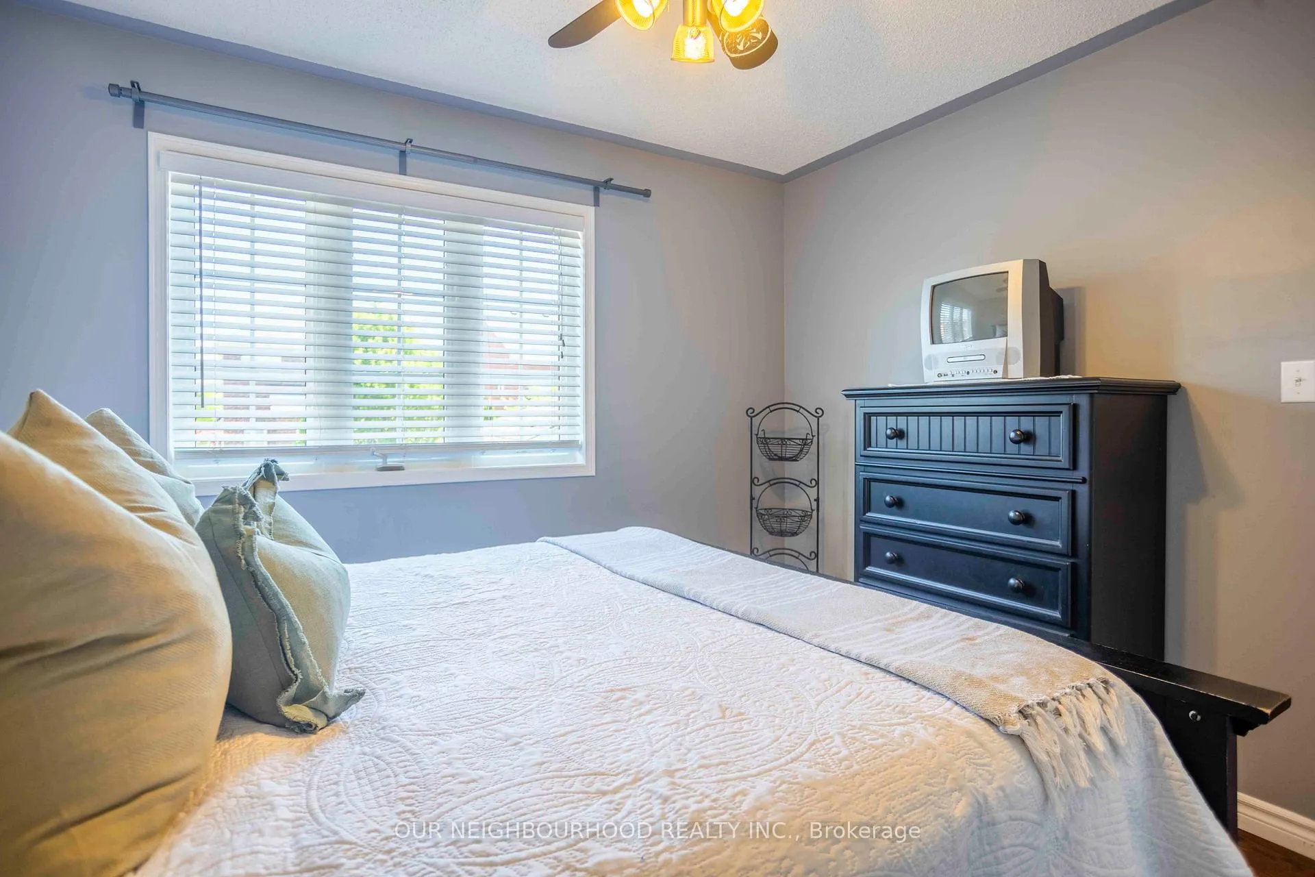 Photo 27 of 19 Artesian Drive, Whitby, Williamsburg — HOMEH