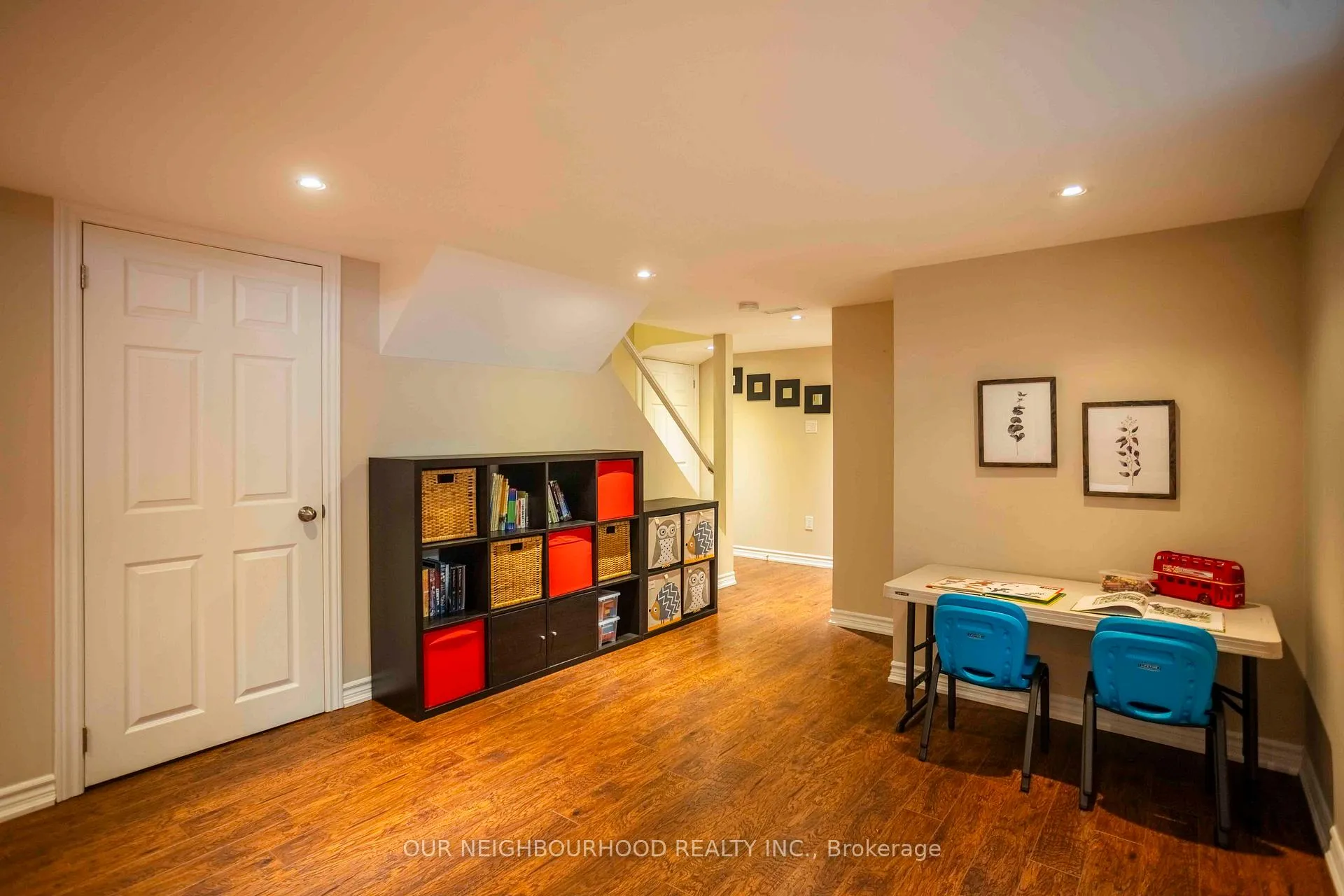 Photo 39 of 19 Artesian Drive, Whitby, Williamsburg — HOMEH