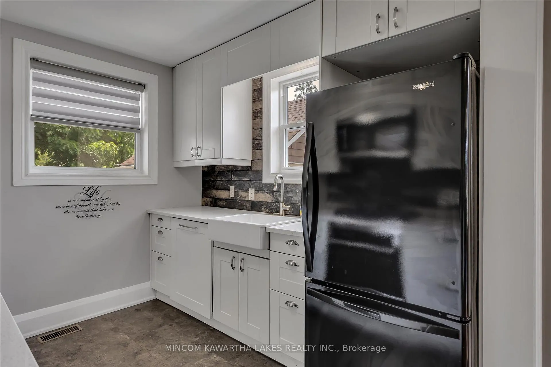 Photo 11 of 554 Monaghan Road, Peterborough, Otonabee Ward 1 — HOMEH
