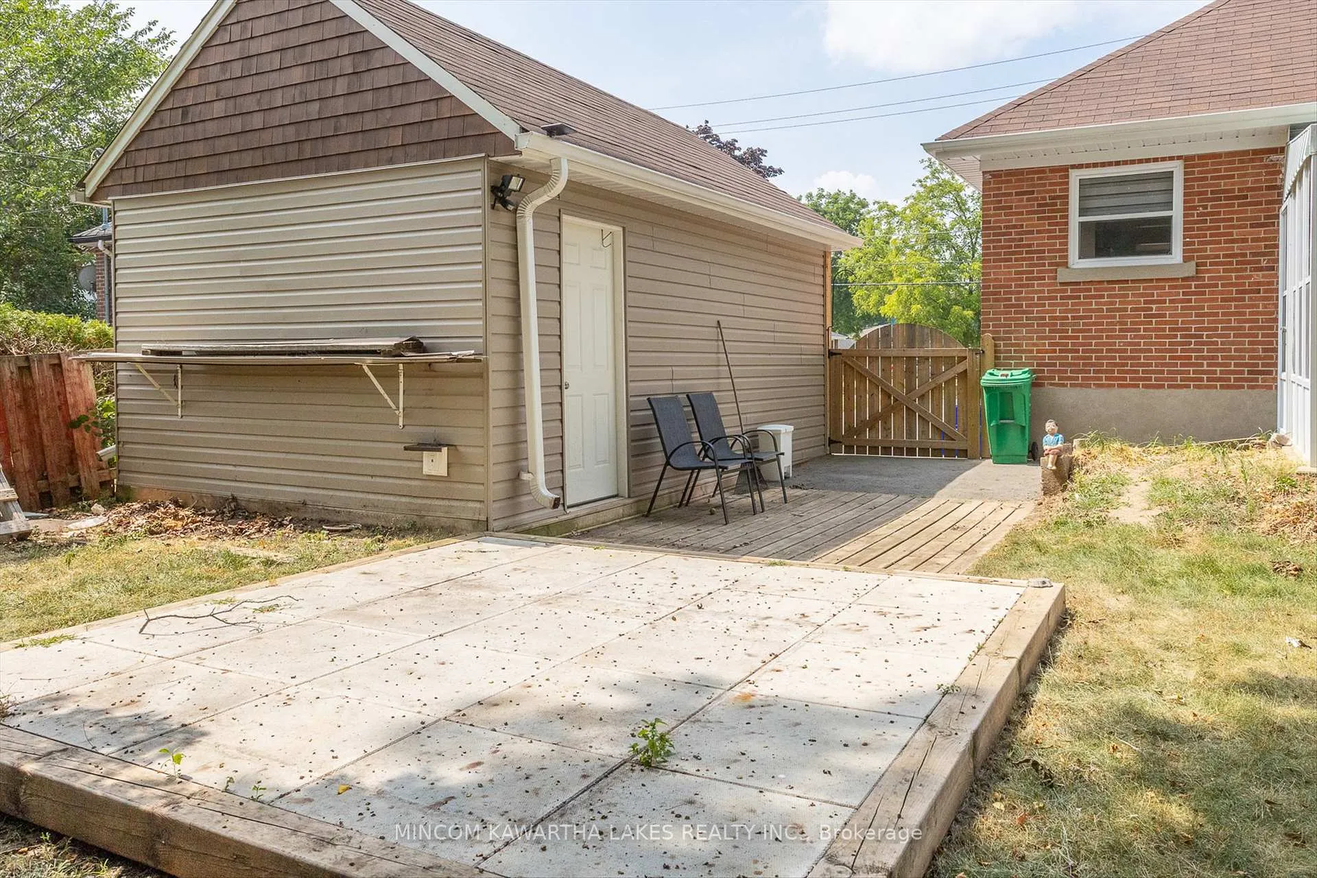 Photo 35 of 554 Monaghan Road, Peterborough, Otonabee Ward 1 — HOMEH