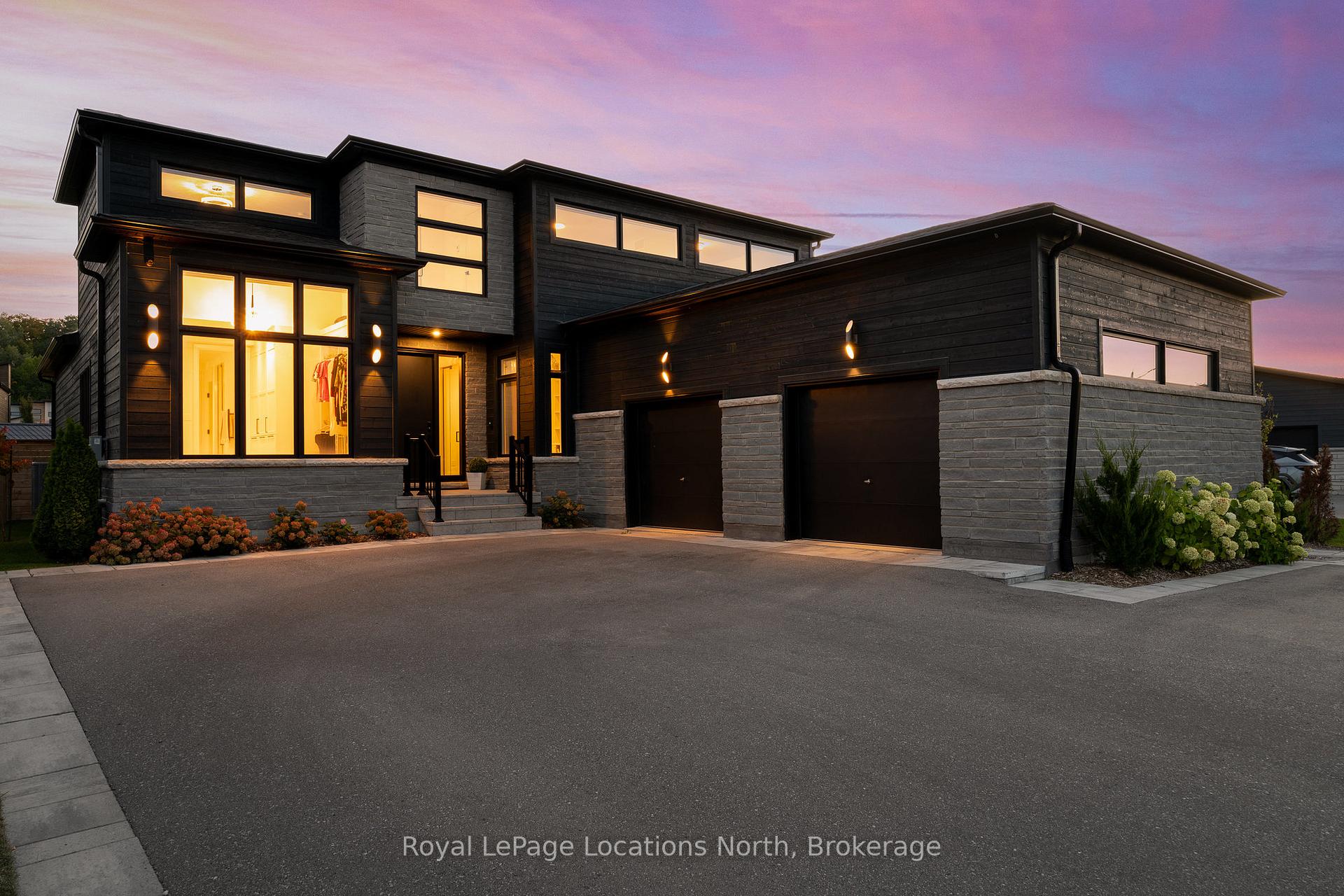 Front of 120 Tekiah Road