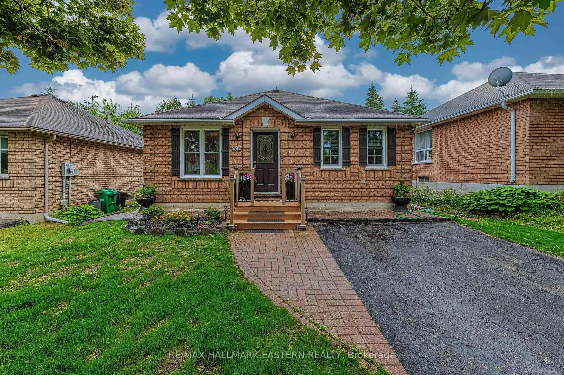 Front of 297 Towerhill Road