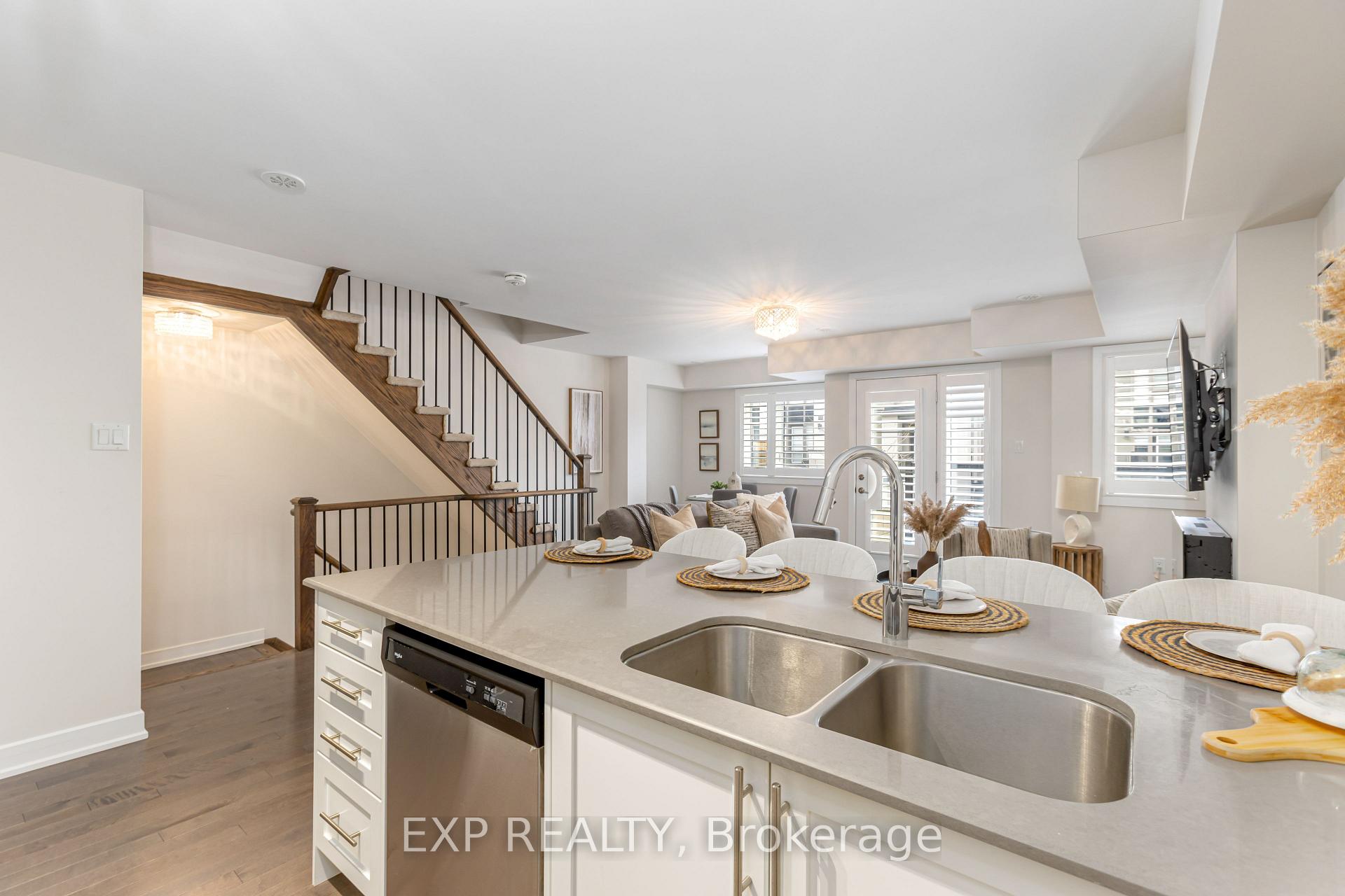Photo 8 of 33 Pallock Hill Way, Whitby, Pringle Creek — HOMEH