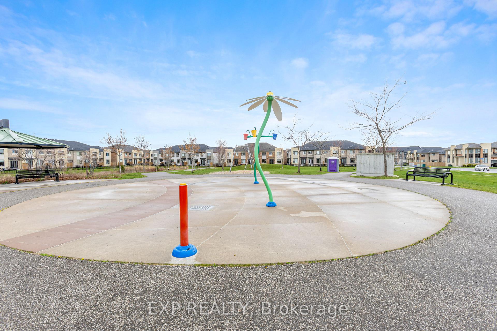 Photo 28 of 33 Pallock Hill Way, Whitby, Pringle Creek — HOMEH