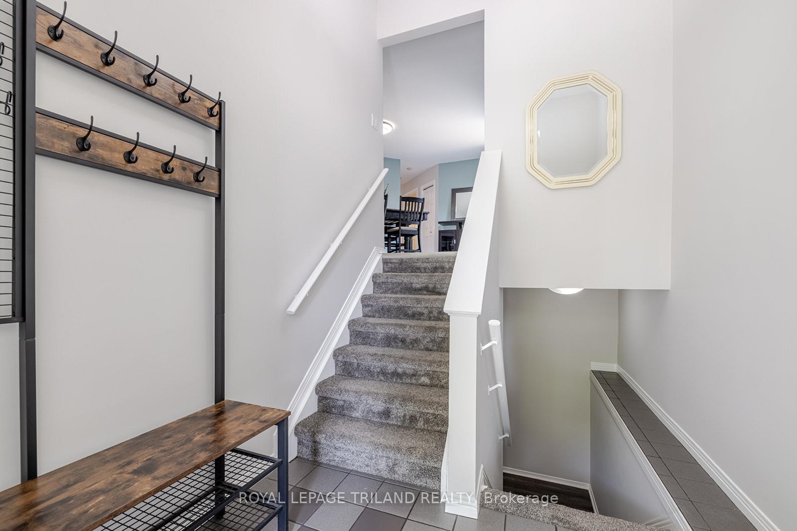 Photo 3 of 59 Farmington Avenue, Aylmer — HOMEH