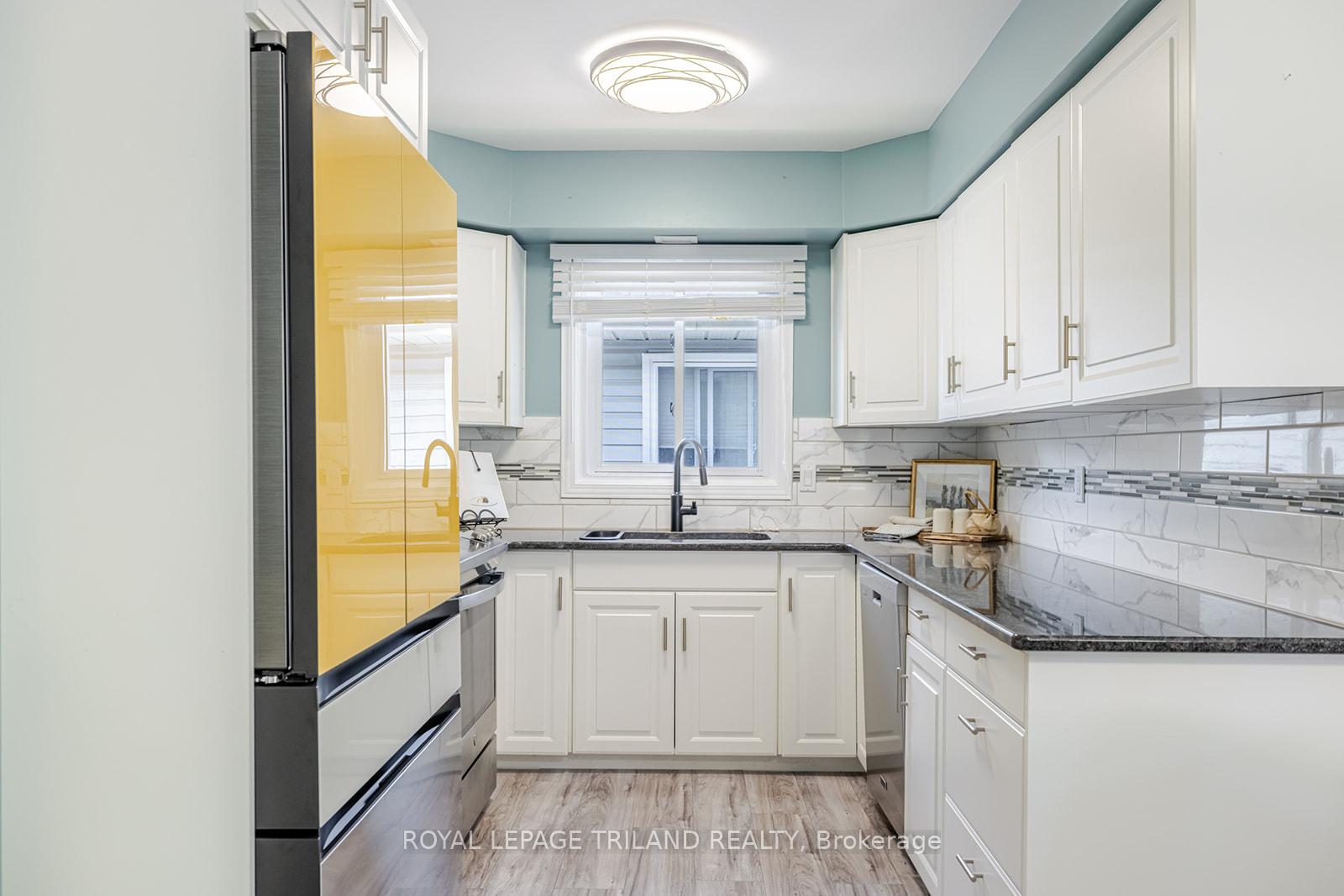 Photo 6 of 59 Farmington Avenue, Aylmer — HOMEH