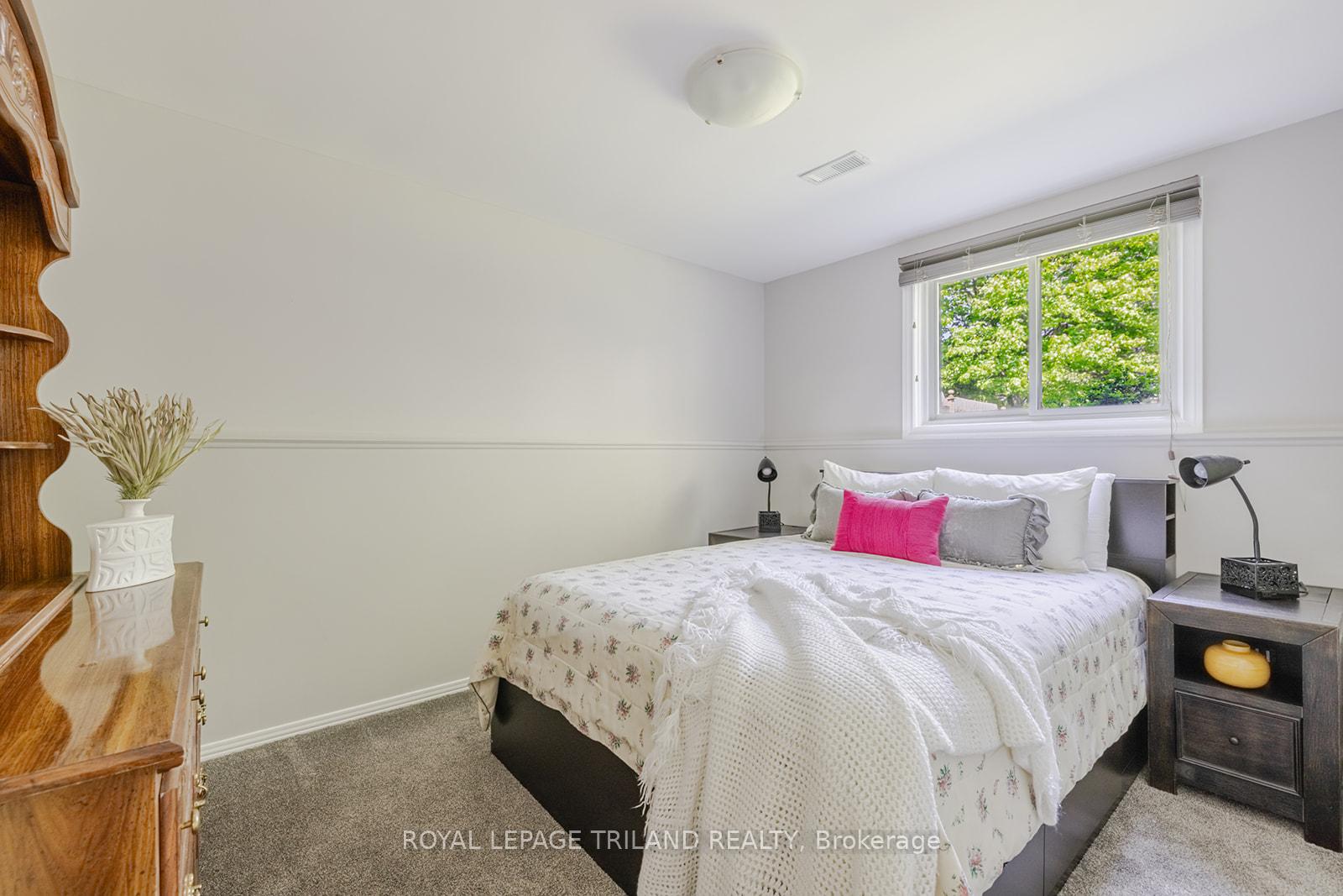 Photo 20 of 59 Farmington Avenue, Aylmer — HOMEH